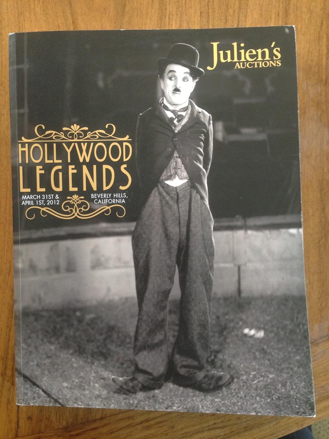 Julien's Auctions 2012 Hollywood Legends Auction Catalog Julien's