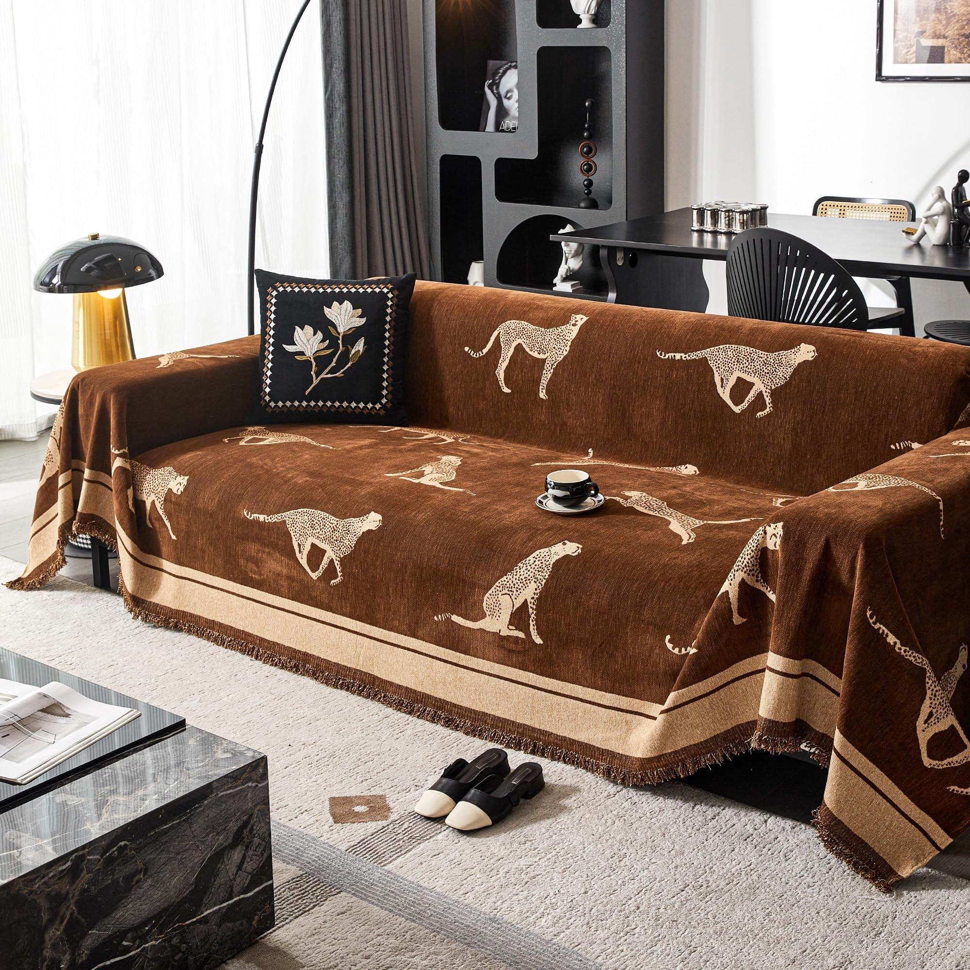 Housse de canapé en chenille marron 180x300 cm pour 3 coussins