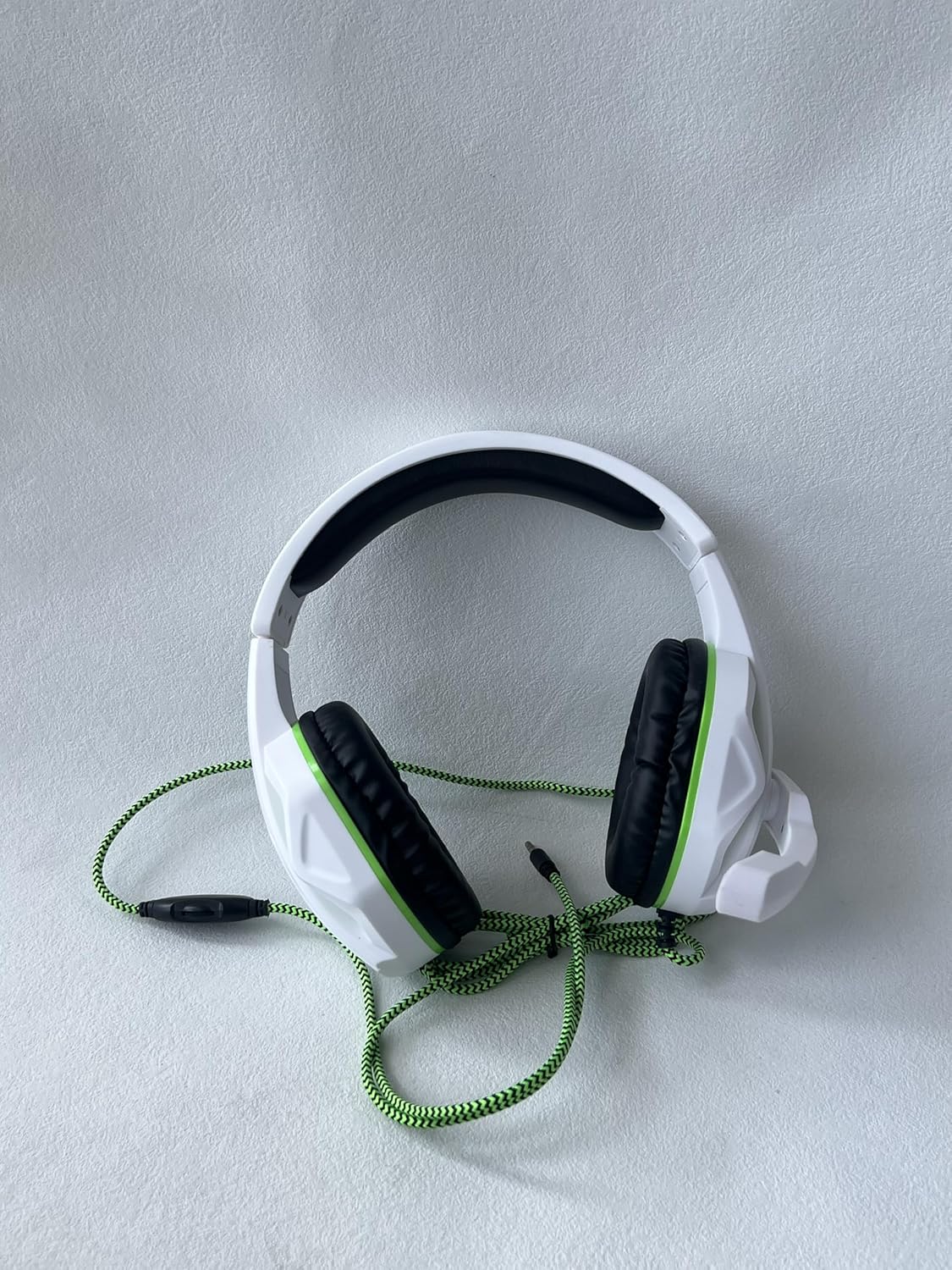 Senviica Game Headphones, Wired Gaming Headset, 7.1 Surround Sound, Flip-to-Mute Mic, White