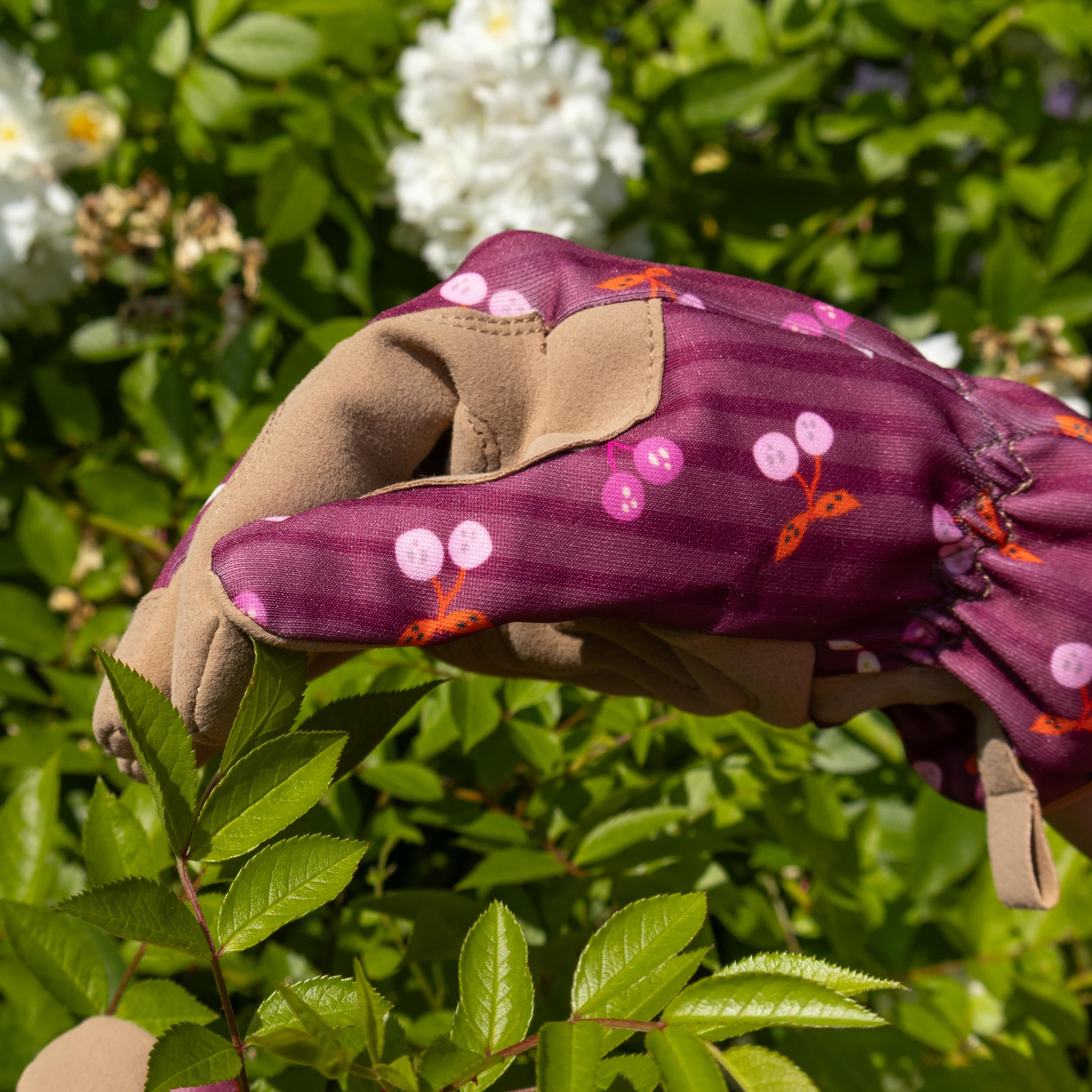 Women's Gardening Gloves - Cherries Design - One Size - Padded with Elastic Cuffs, Burgundy - Image 4