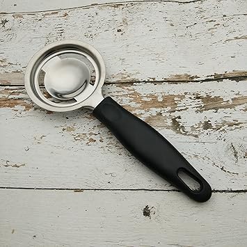 Convenient Egg Separator Extended Handle Anti-Slip Stainless Steel Practical Egg Extractor Baking Tools for Kitchen, Egg Yolk and White Separator for Cooking