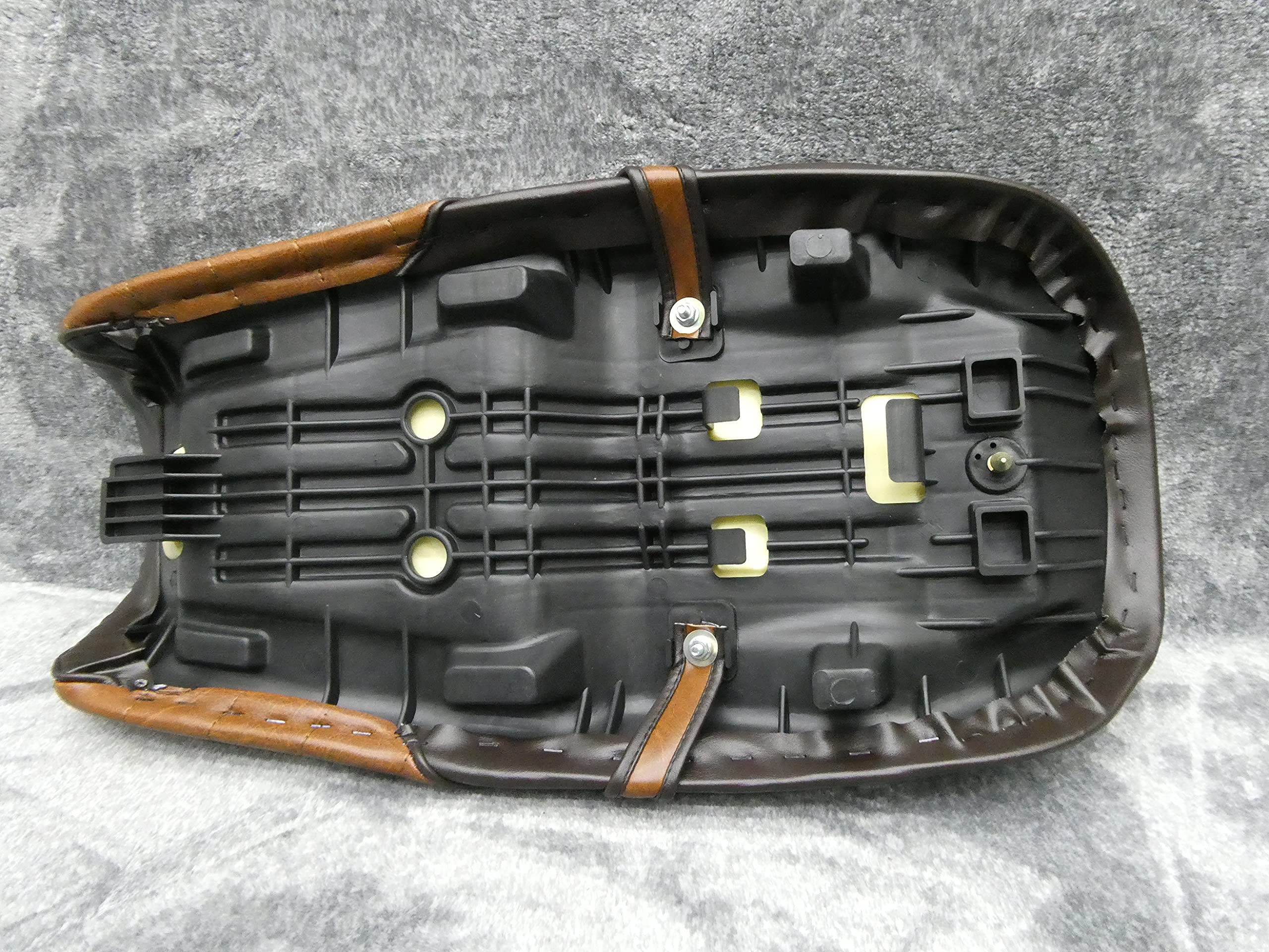 Amazon.co.jp: ジェイド250 完成品 シート (茶ツートン) : Automotive