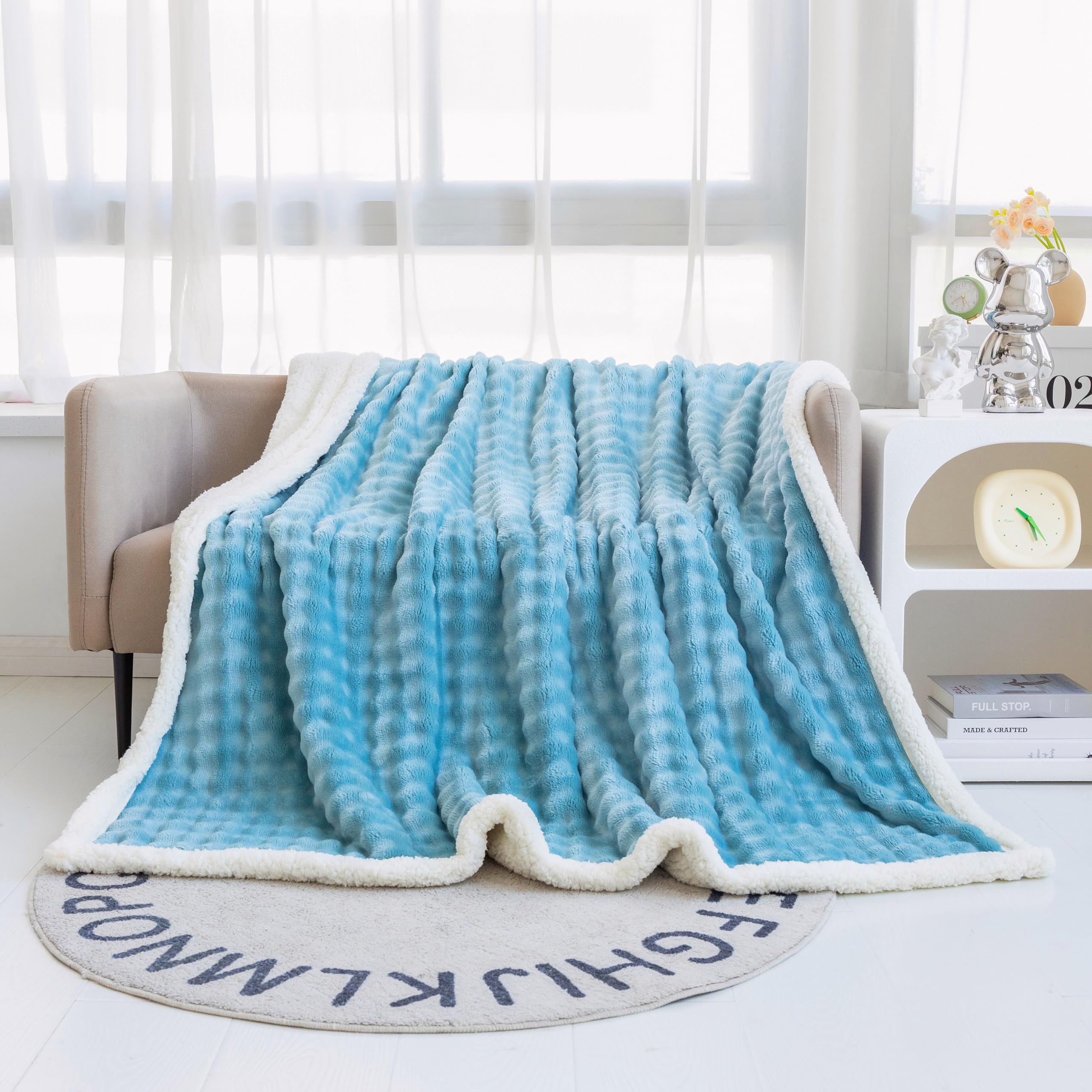 UKELER Camping Blanket, Soft Fuzzy Throw Blanket for Couch Sofa Bed Office Travel, Thick Cozy Pluch Flannel 3D Bubble Sherpa Fleece Blanket 50 × 60 inch, Light Blue