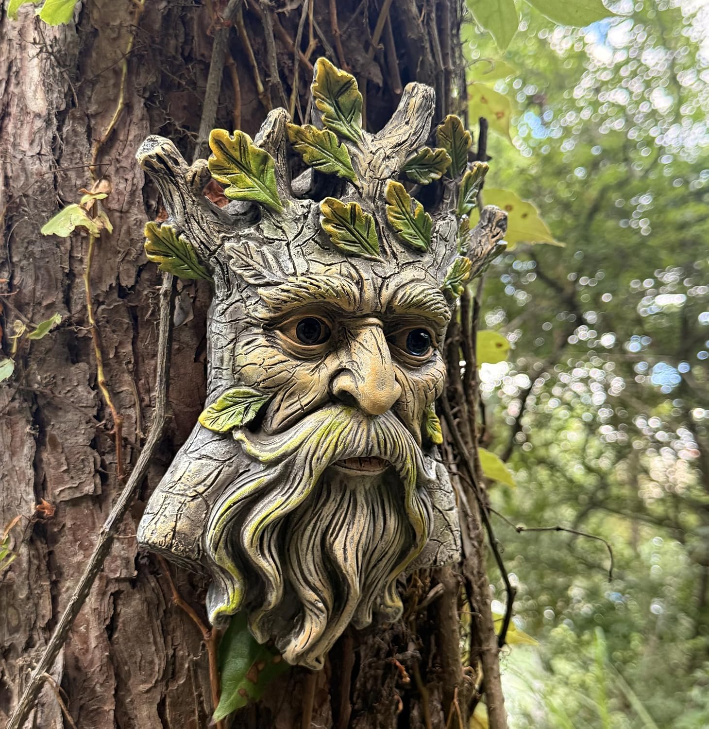 coolboy Tree Faces Bird Feeder Garden Decor,Whimsical Tree Hugger Sculpture,Funny Old Man Bird Feeders with a Leaves for Outdoor & Fences,Trees Decoration Outdoor Wallmounted Statue