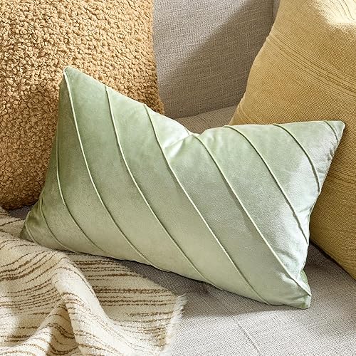 Vista 121 de GIGIZAZA Juego de 2 fundas decorativas de terciopelo de 18 x 18 pulgadas, fundas de almohada cuadradas de color verde azulado para sofá, fundas