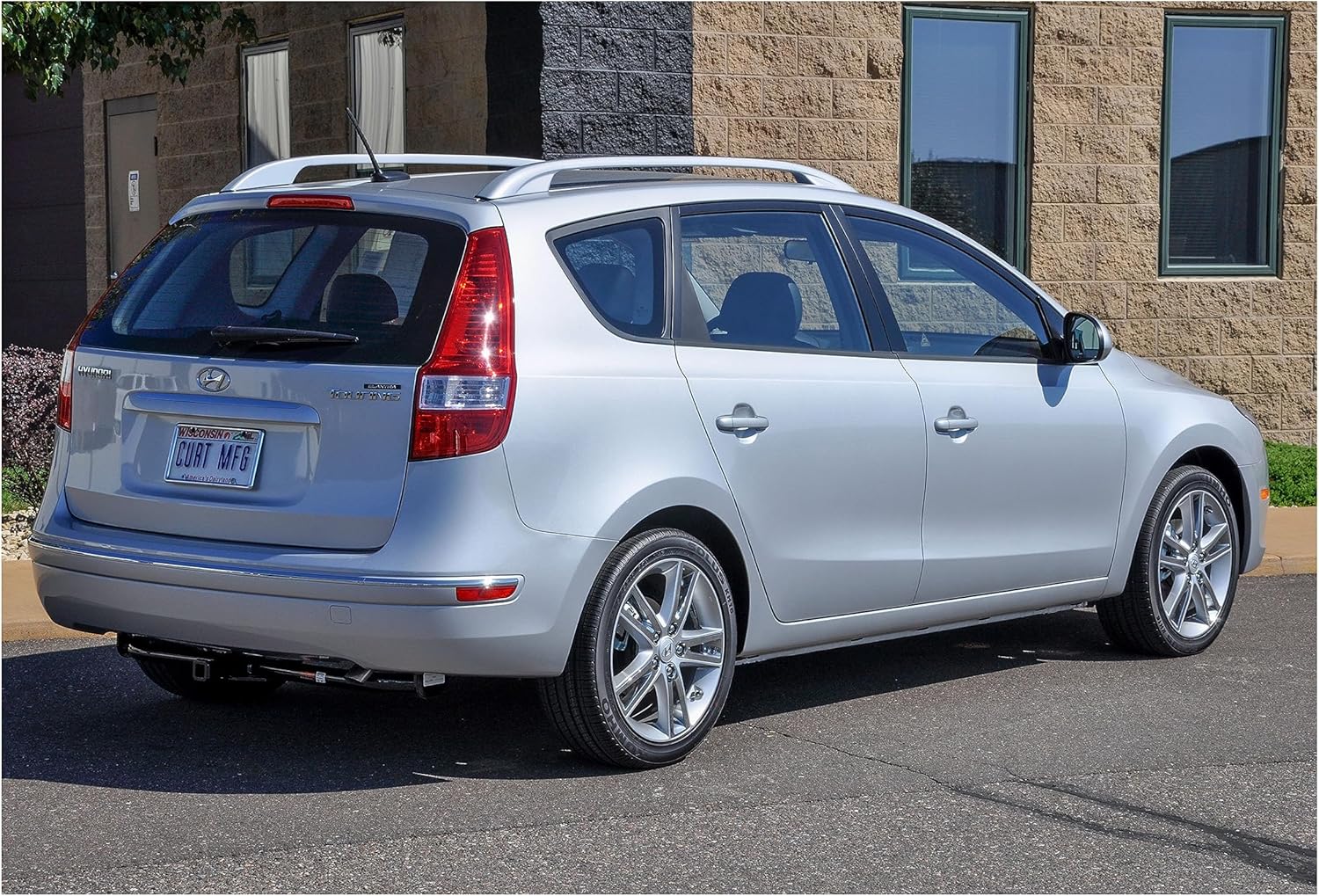 CURT 11471 Class 1 Trailer Hitch, 1-1/4-Inch Receiver, Fits Select Hyundai Elantra