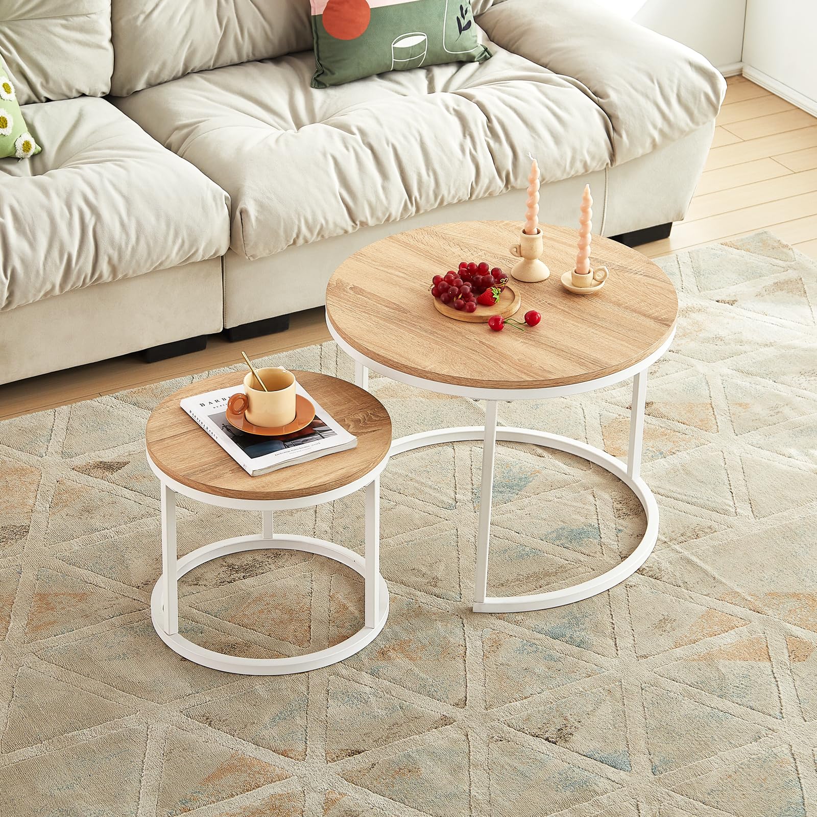 buybyroom 2er-Set verschachtelbare Couchtische im skandinavischen Stil - Runde Wohnzimmertische - 60 x 45 cm und 40 x 35 cm - Eichen-Optik
