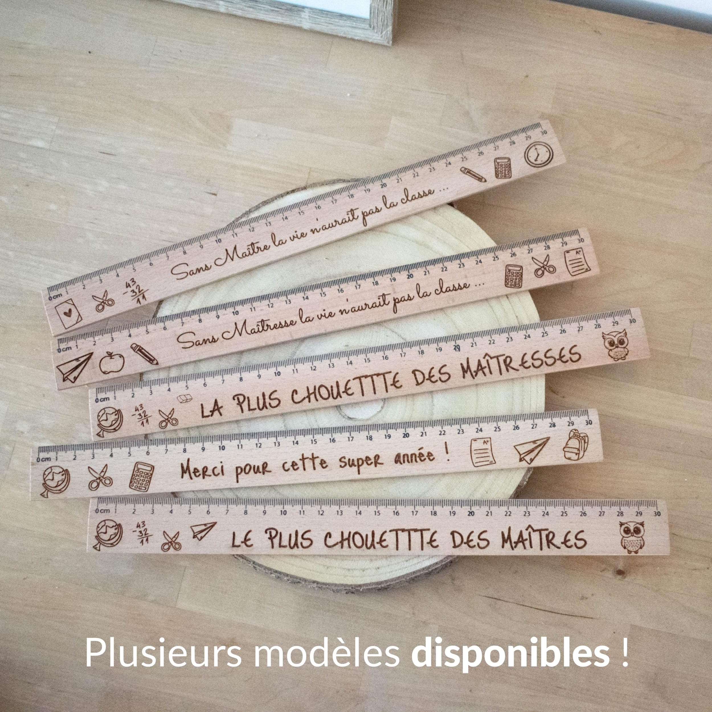 Coffret cadeau fin d'année scolaire maîtresse / maître - merci maîtresse - brosse en bois graver Coffret cadeau fin d'année scolaire maîtresse / maître - merci maîtresse - brosse en bois graver