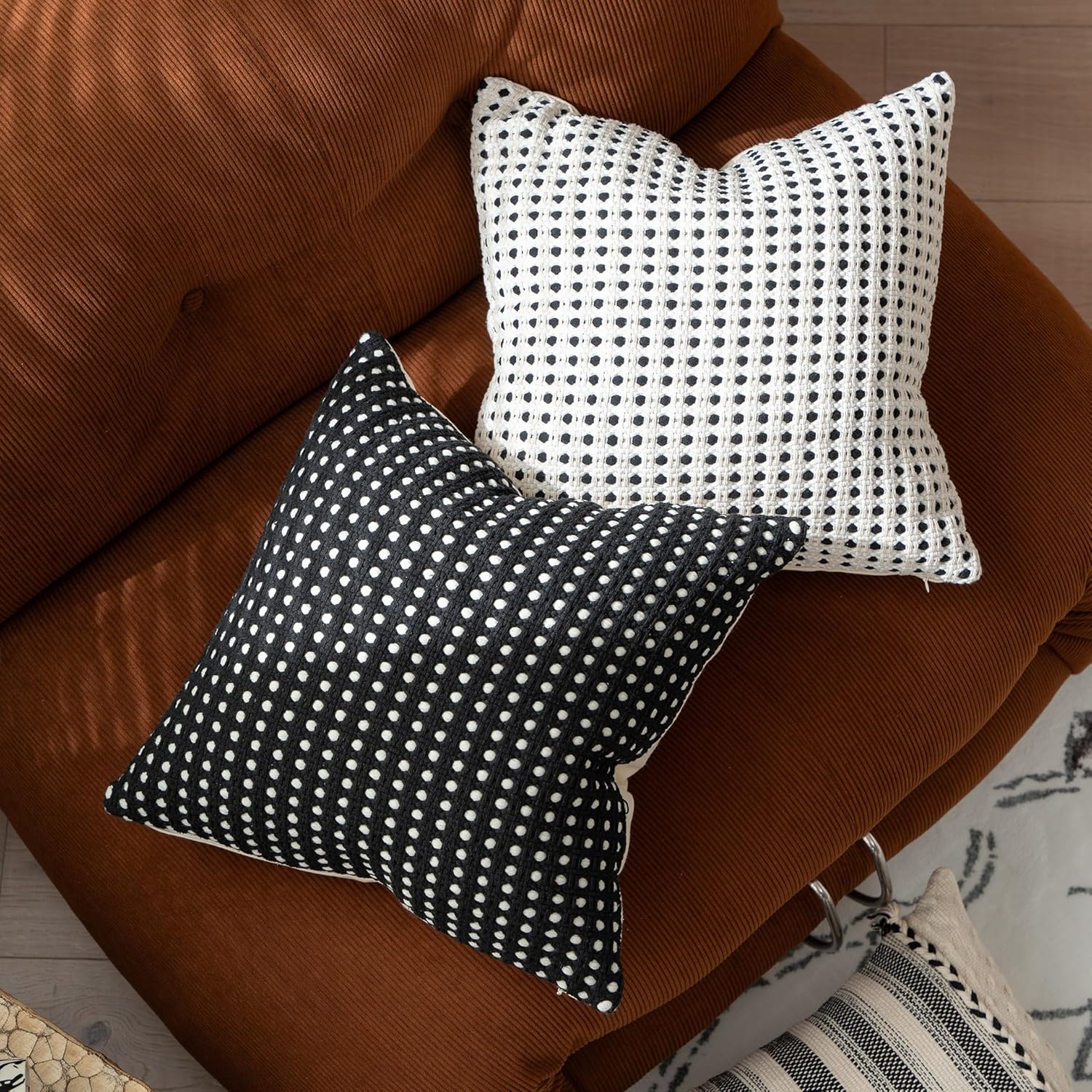 MOCOFO Black and White Throw Pillow Cover-Cotton Woven Pillowcase(18x18) (Black) - Image 3