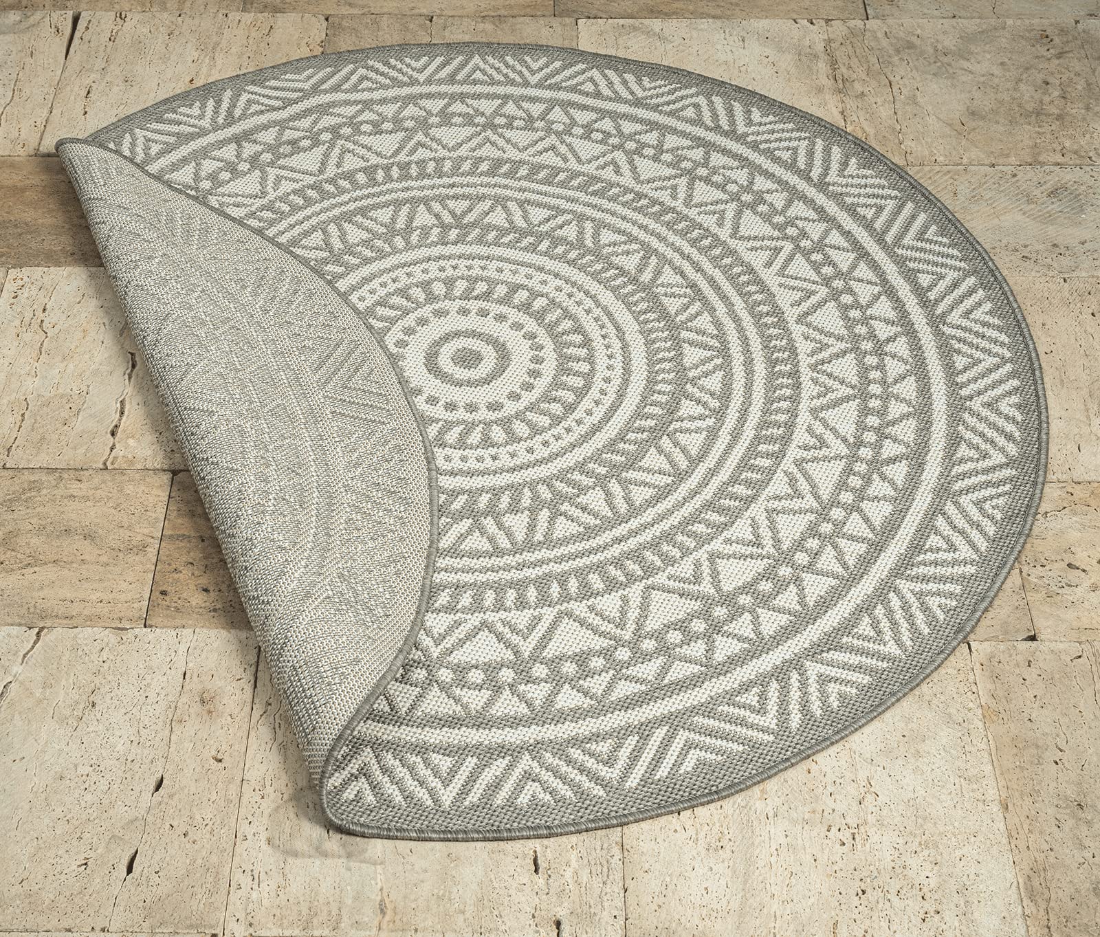 the carpet Mistra - robuster Outdoor Teppich, modern, Wetterfest & UV-beständig, für Balkon, Terrasse und Wintergarten Aber auch für die Küche geeignet, flachgewebt, Mandala, Grau, 160 x 160 cm Rund