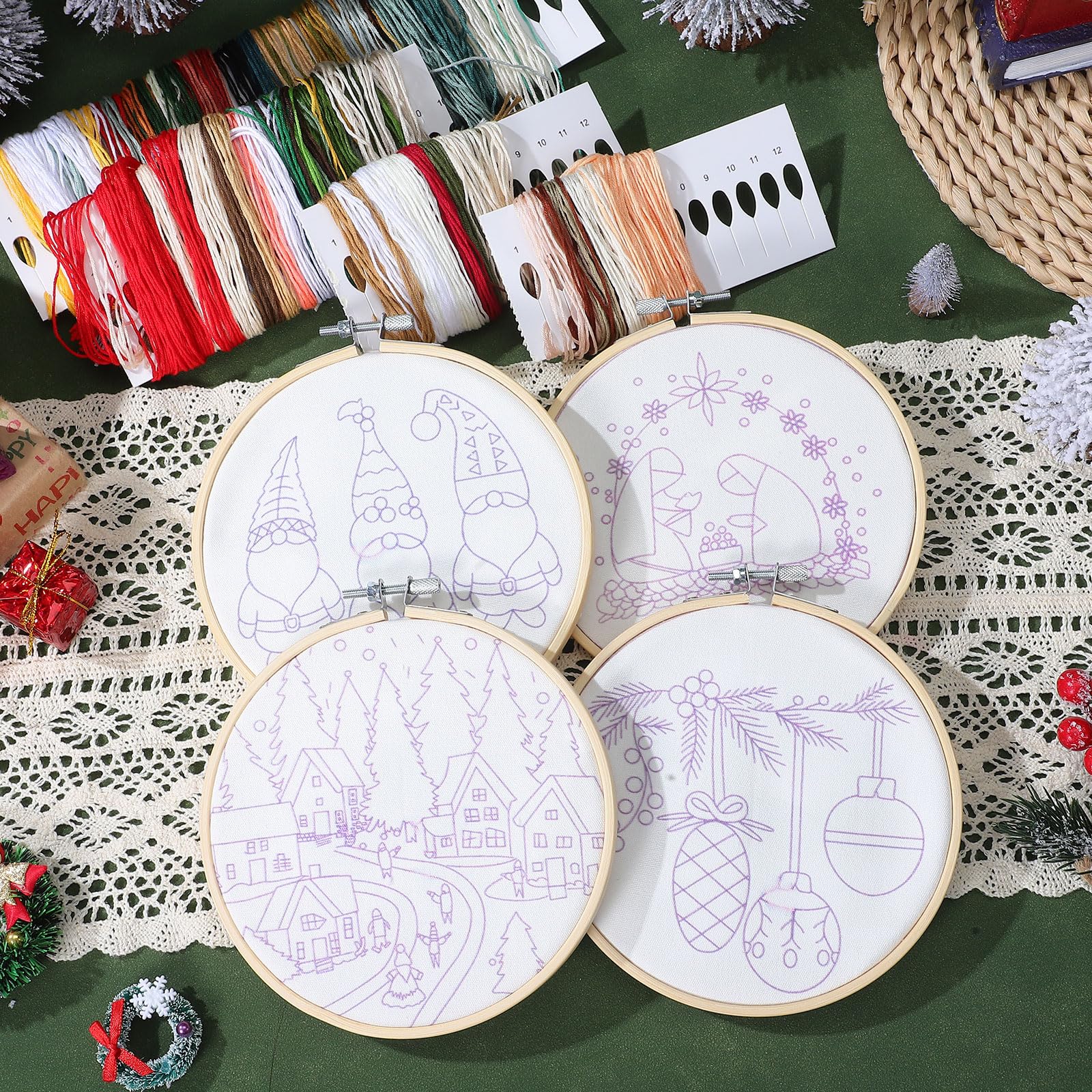 KAJNBN Kit de Bordado Navideño para Principiantes, 4 Piezas Bastidor de Bambú de 15 Cm, Algodón y Lino, Incluye Tijeras Rosas y Herramientas para Manualidades, Adecuado para Decoración