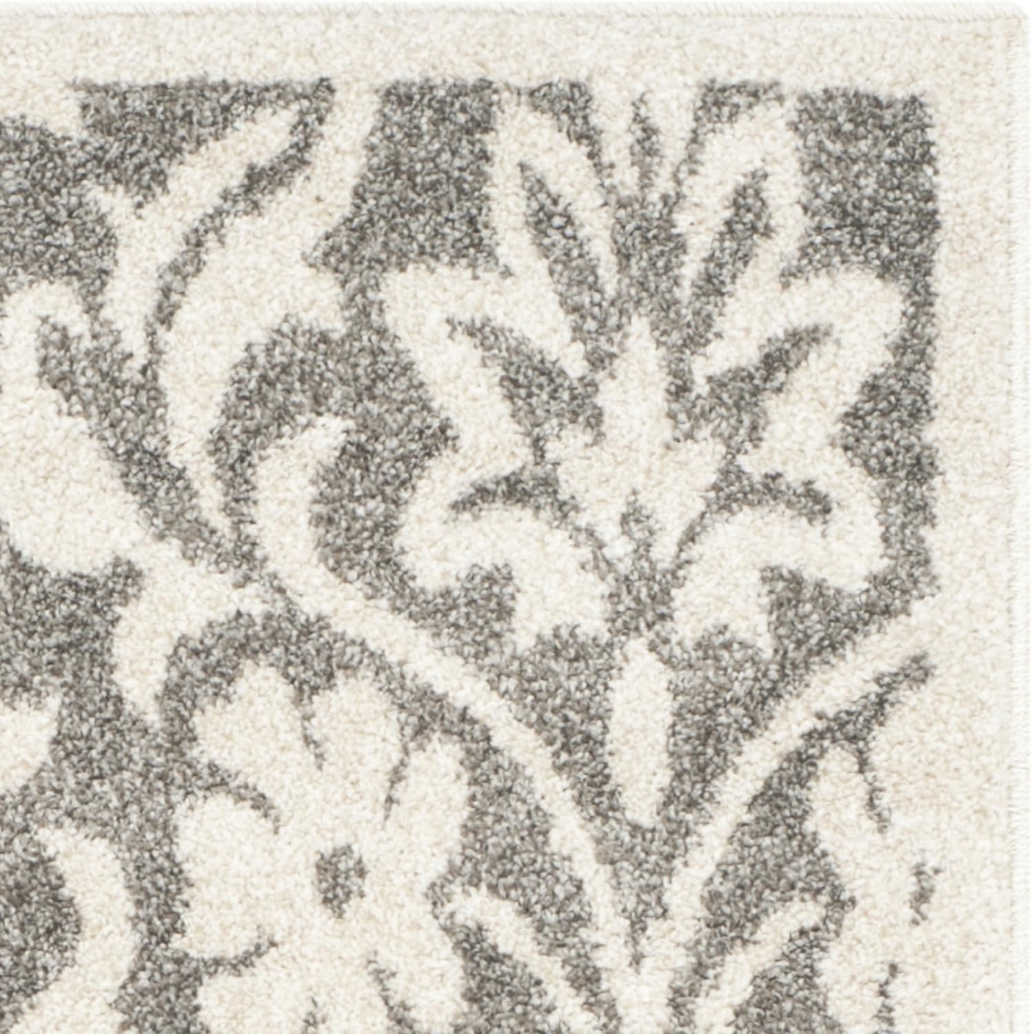SAFAVIEH Amherst Collection Accent Rug - 2'6" x 4', Dark Grey & Beige, Floral Design, Non-Shedding & Easy Care, Ideal for High Traffic Areas in Entryway, Living Room, Bedroom (AMT424R)