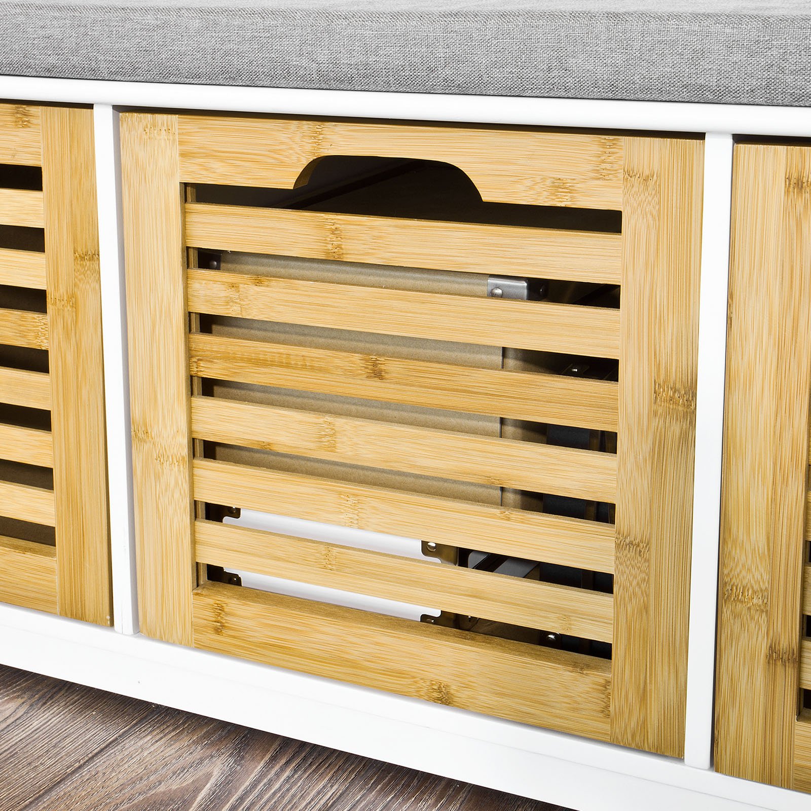 SoBuy Banco Zapatero con Asiento, Banco Almacenaje con 3 Cubos y Cojín Acolchado – Banco Entrada Recibidor Natural y Blanco, 105 x 35 x 43 cm, Soporta 150kg – FSR23-WN