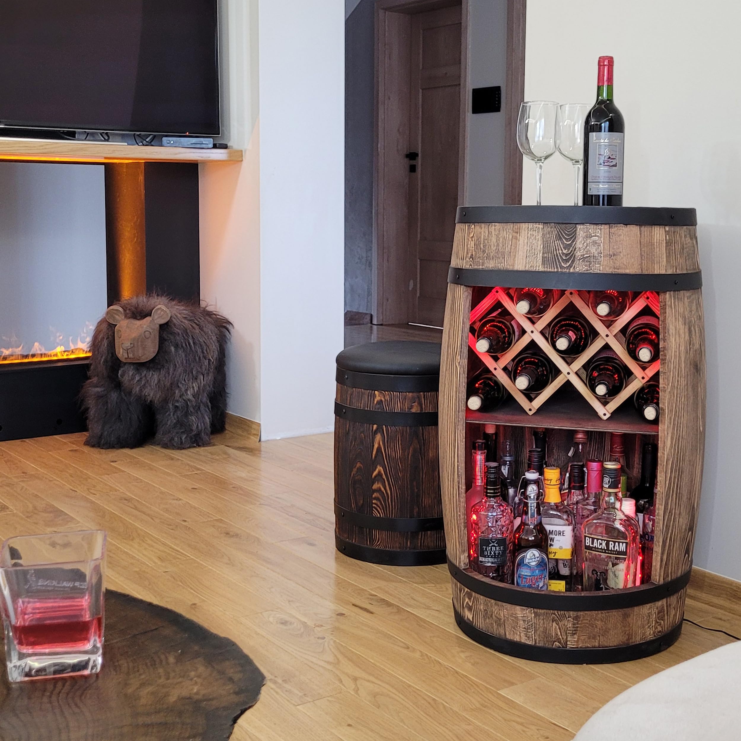 WEECO Tonneau Bar en Bois avec Éclairage LED RGB – Casier à Vin avec 2 Étagères et Porte-Bouteilles – Bar Meuble Rustique – 80x50cm – Marron Foncé