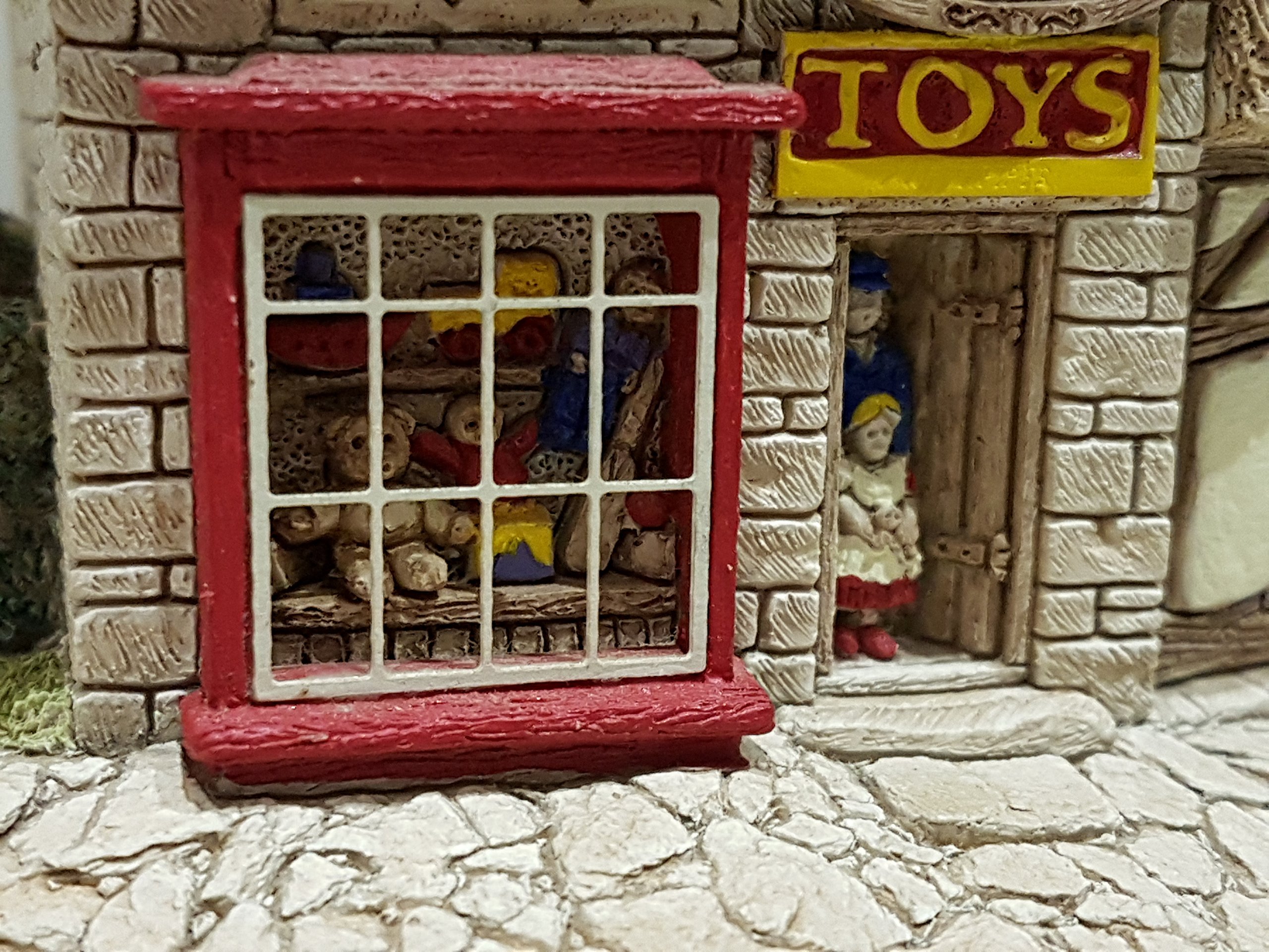 Lilliput Lane/THE TOY SHOP