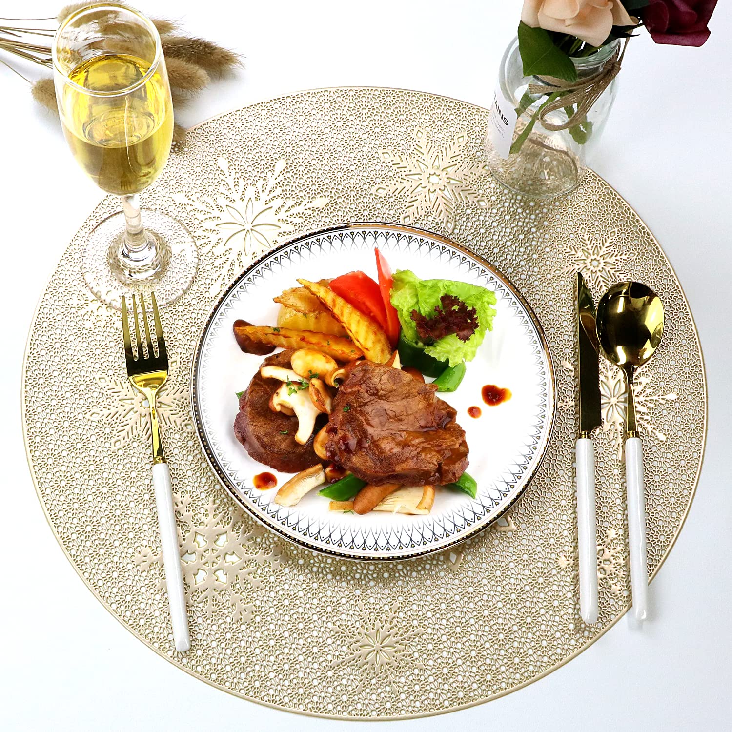 Christmas Round Gold Placemats of 6 for Dining Table Mats Set Wipeable Snowflake Placemats for Kitchen Table Plastic Soft PVC Place Mats Durable Heat Resistant Non-Slip Washable Table Mats