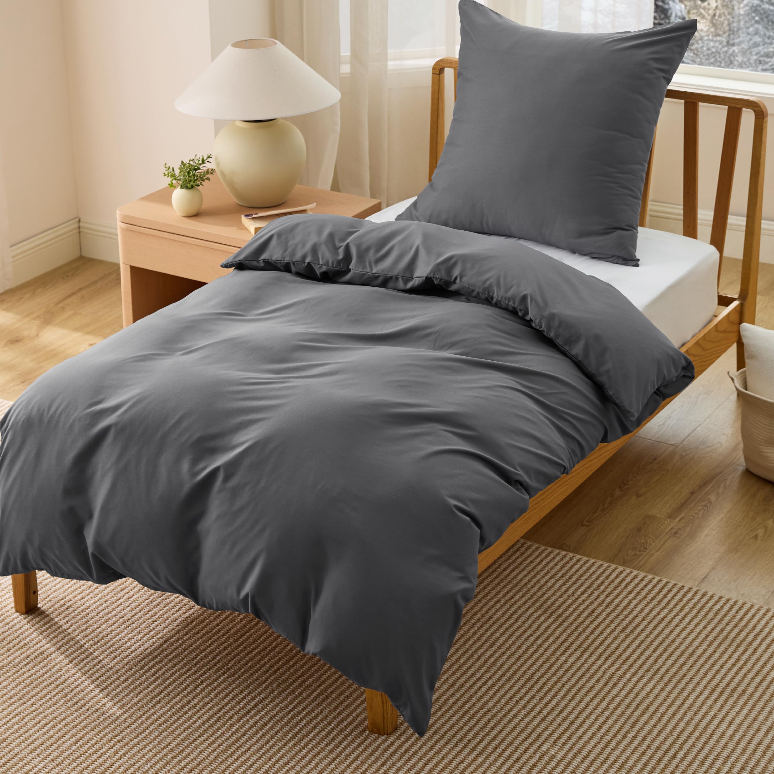 BEDSURE Bettwäsche 135x200 2teilig Anthrazit - 1 Bettbezug 135x200 cm + 1 Kissenbezug 80X80 cm, ÖKO-TEX Bettwäsche-Sets Grau Polyester Mikrofaser mit Reißverschluss