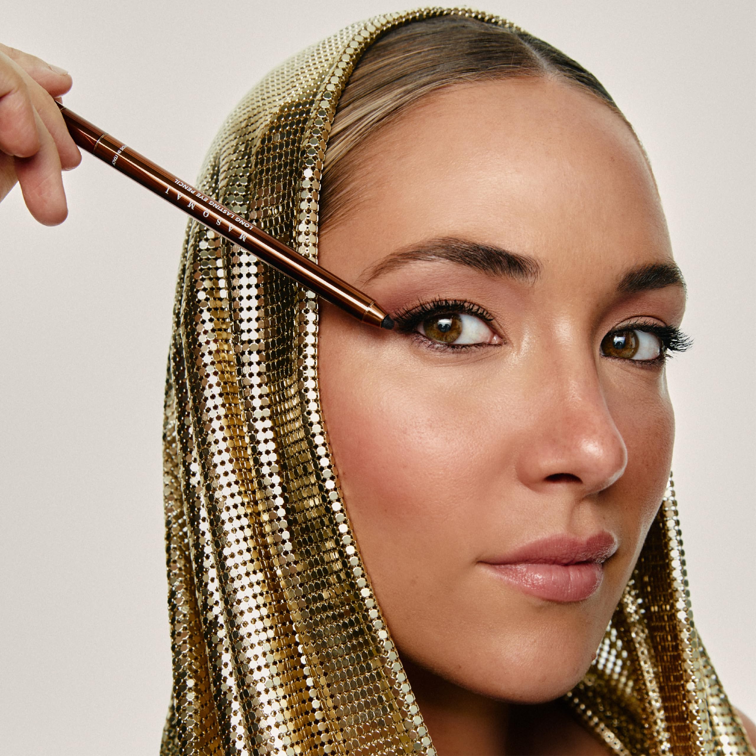 Długi Lasting Eye Pencil - Brown
