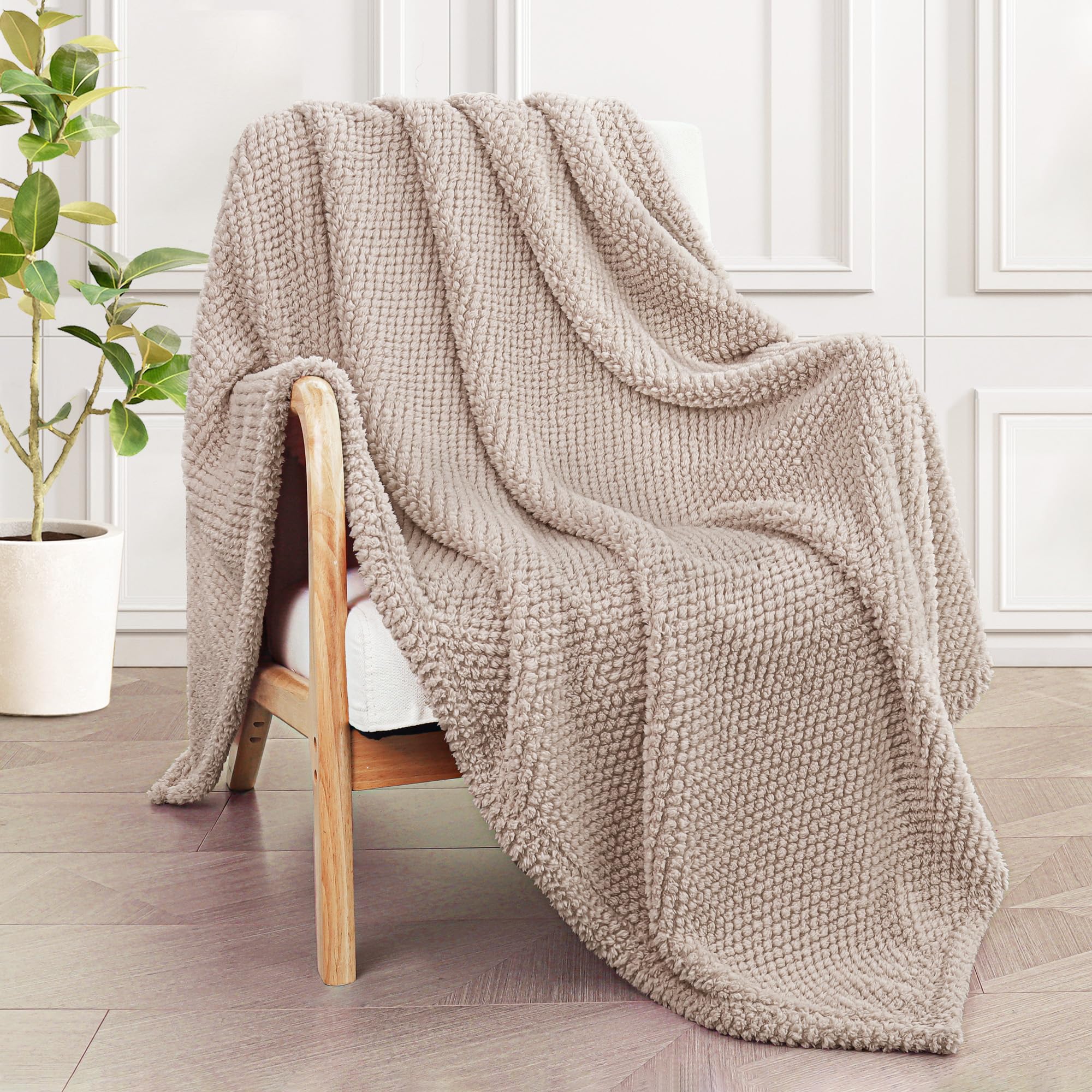 Whale Flotilla Large Fuzzy Fleece Throw Blanket for Sofa 130x180 CM Fluffy Warm Soft Jacquard Blankets for All Season Lightweight and Cozy