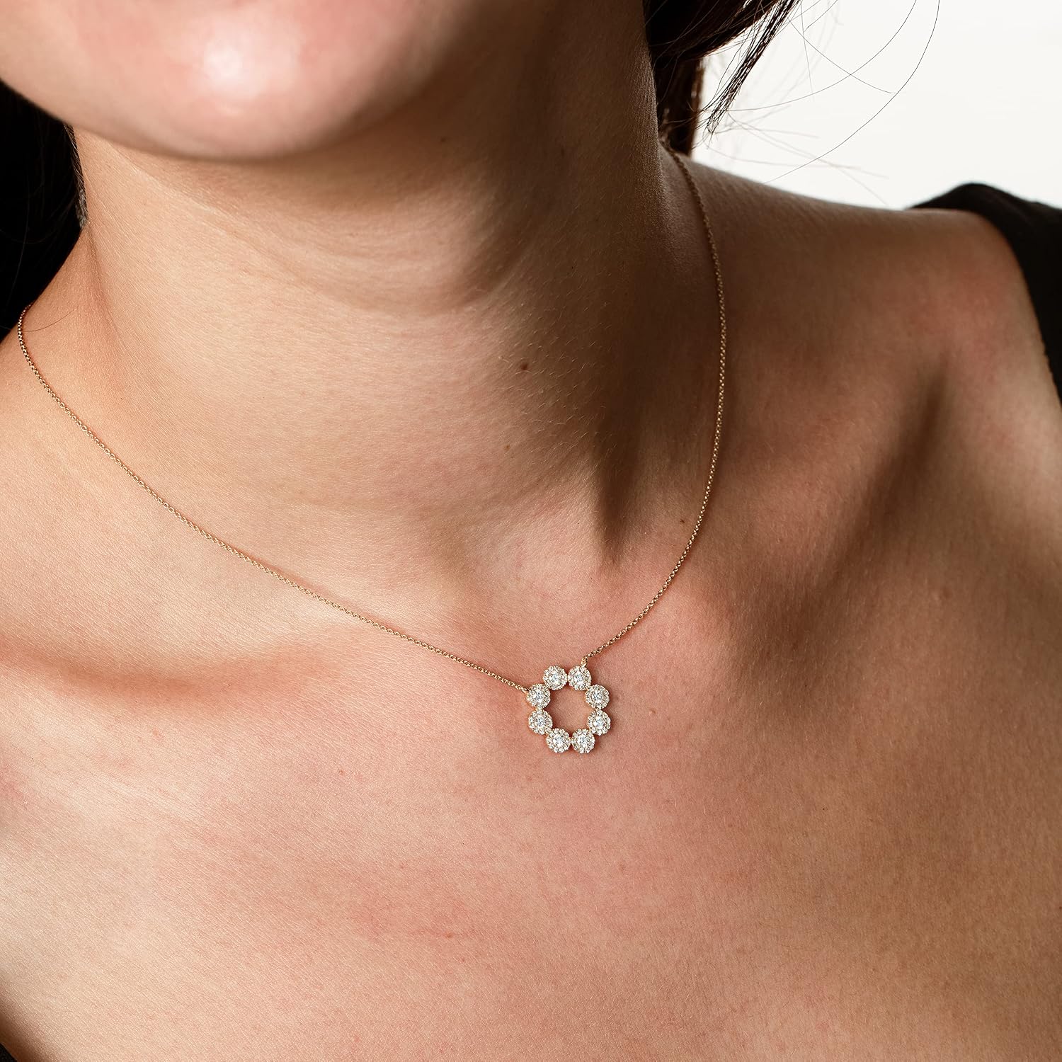 14K Yellow Gold 0.52 Ct Round Diamond Halo Pendant Necklace(GH Color, I1 Clarity)