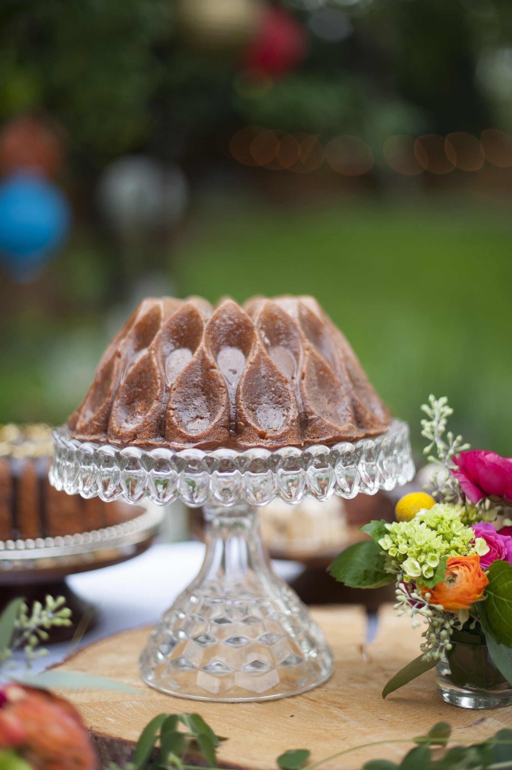 Nordic Ware Crown Bundt Pan : Amazon.sg: Home