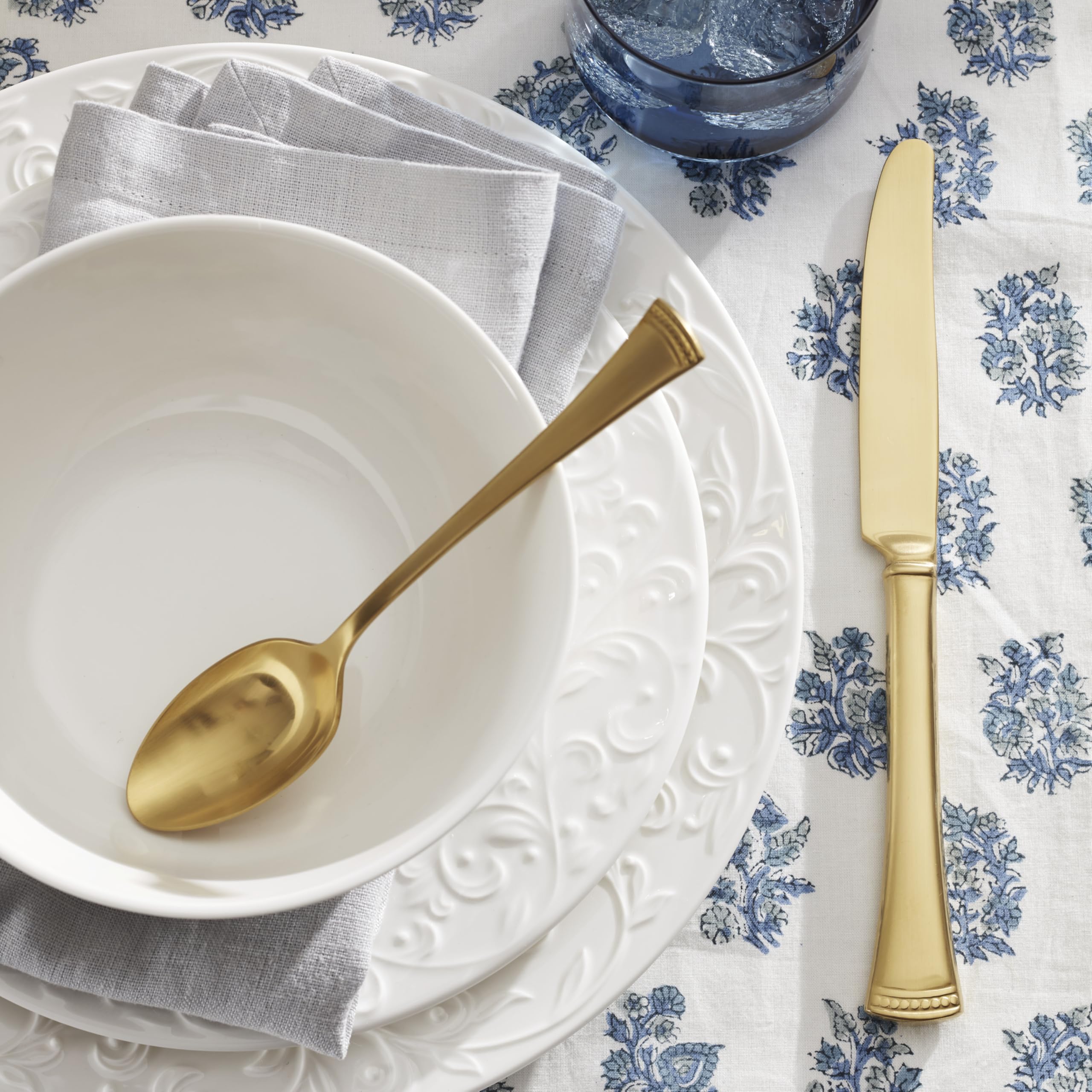 PaleNeØ/レゾンテノール Amazon.com | Lenox 851746 Opal Innocence Carved 16-Piece