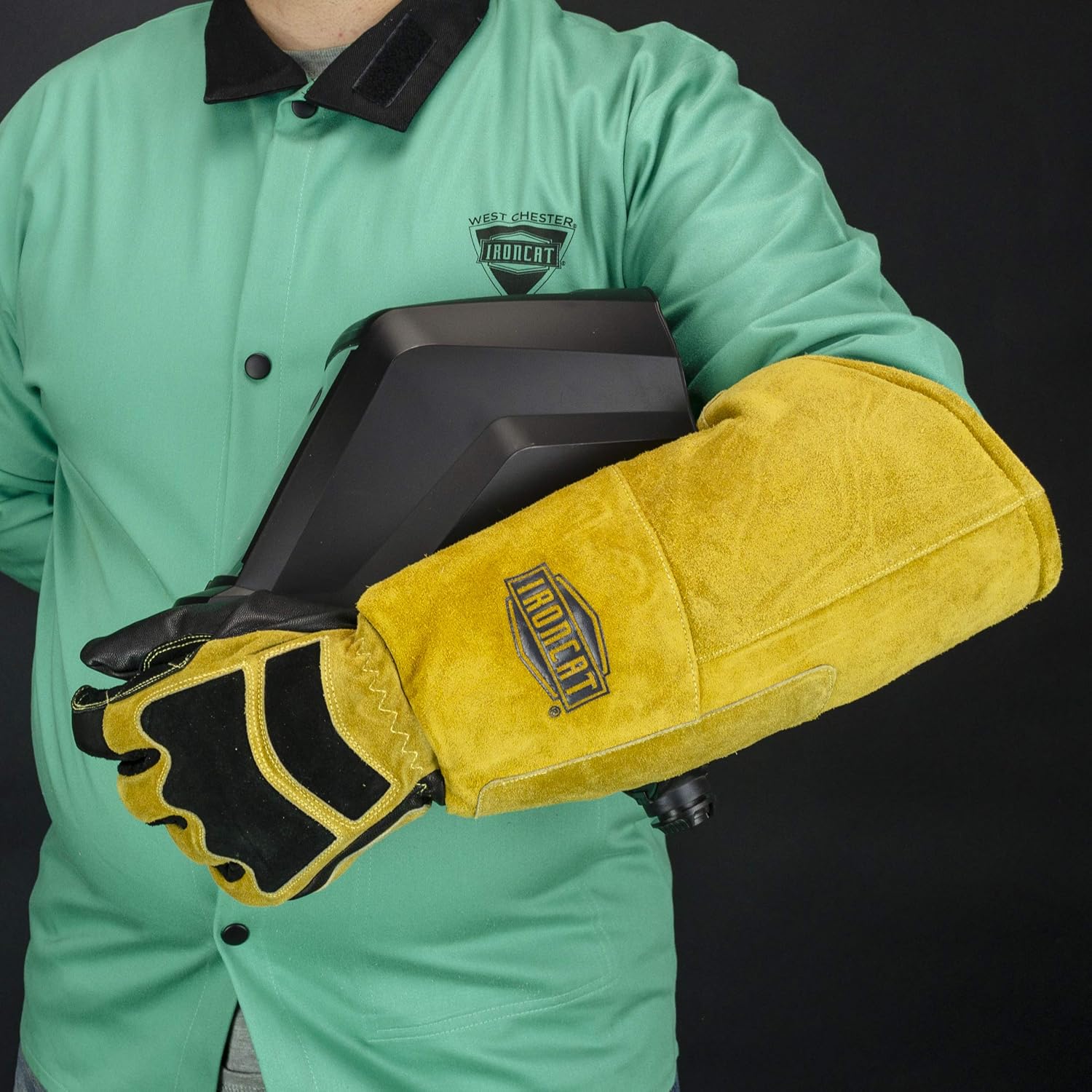 Ironcat Premium Grade Top Grain Goatskin Welder's Glove, Cotton/Foam Lining, Climax Aerogel Insulation, 22" Length, Tan/Black