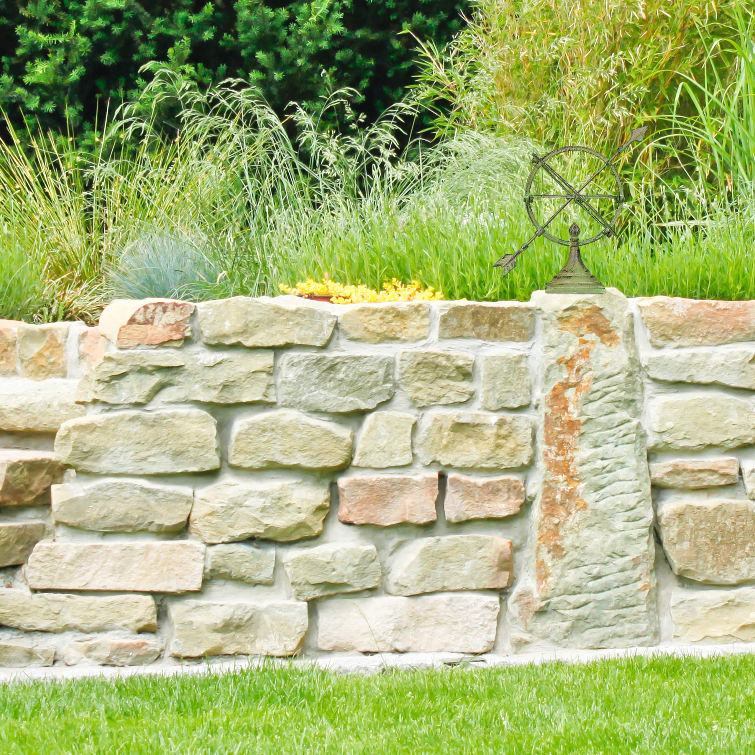 relaxdays, vert Cadran solaire, design antique, décoration de jardin, résistant, fixage au sol, 42cm, fonte