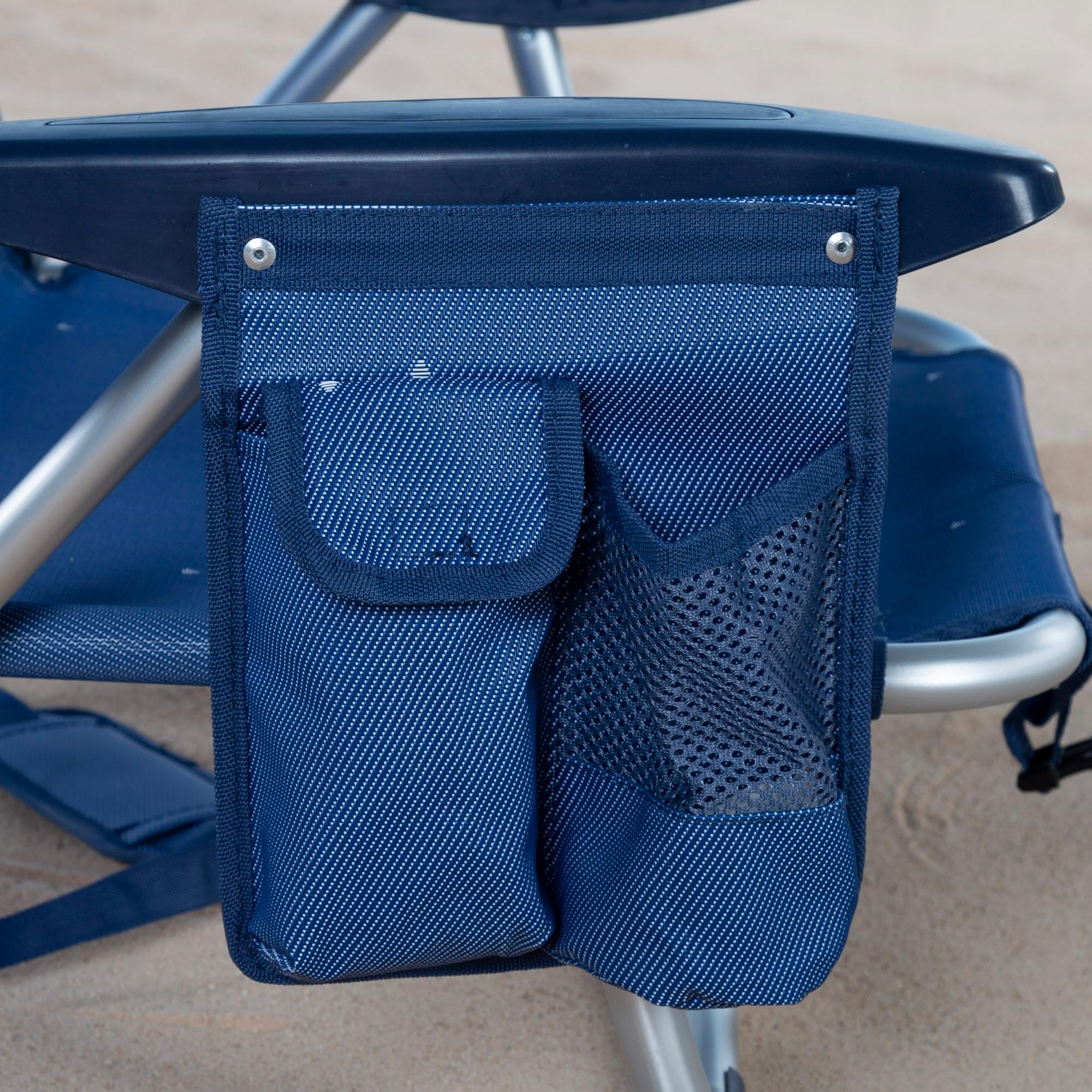 AKTIVE Packung mit 2 Strandstühlen, niedrig, neigbar in 4 Positionen, Kippschutz, mit Kissen und Seitentasche, leichtes Aluminiumgestell, für Strand oder Garten, 51 x 45 x 76 cm (62290)