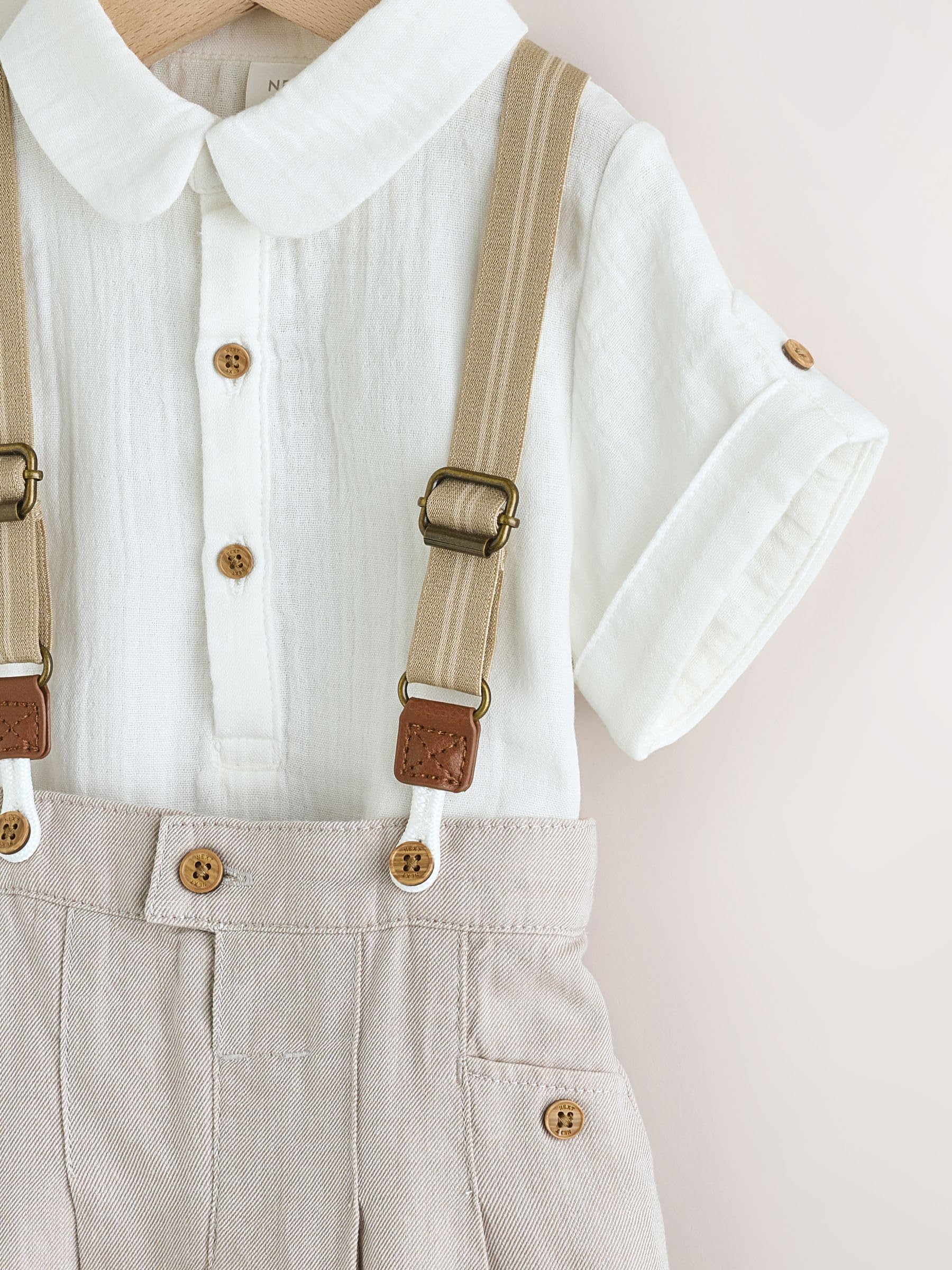 NEXT Baby Jungen 3-teiliges Baby-Set mit Hemd, Hose und Hosenträger