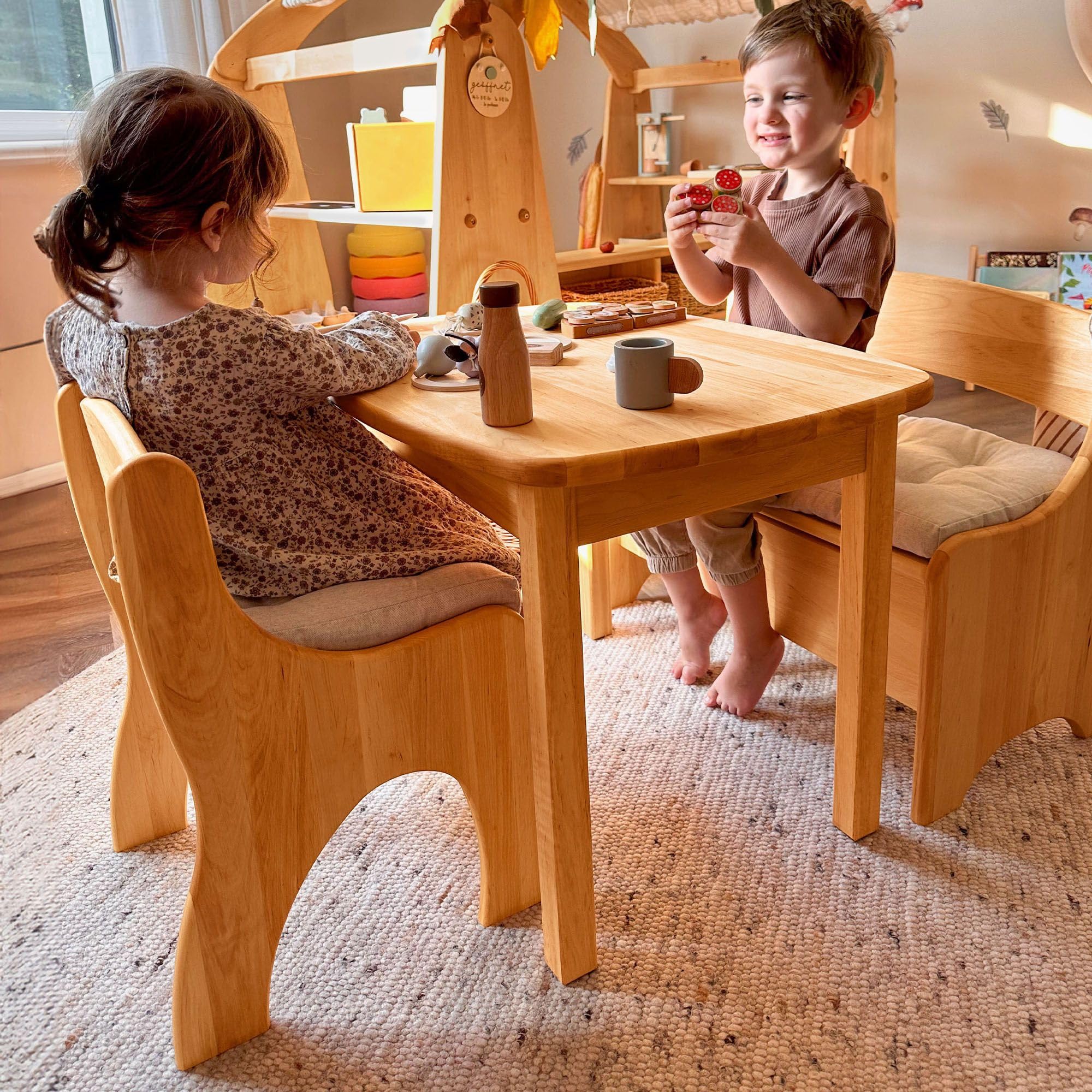 Original Kindersitzbank Levin von BioKinder® | Truhenbank mit Geheimfach aus Bio-Erlenholz | L 70 cm x B 36cm x H 55 cm