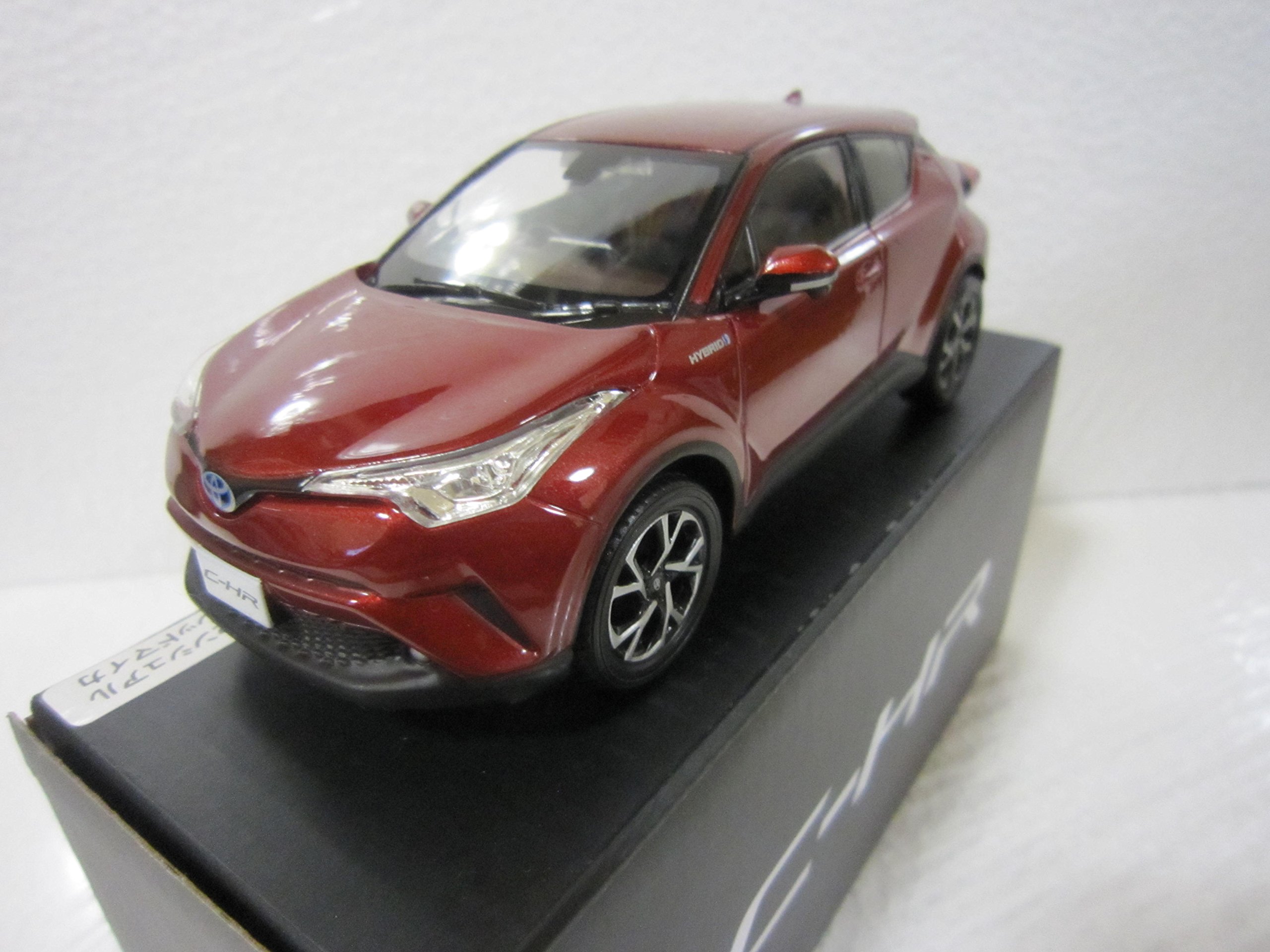 Amazon | トヨタ 1/30 オフィシャルミニカー 新型C-HR カラーサンプル