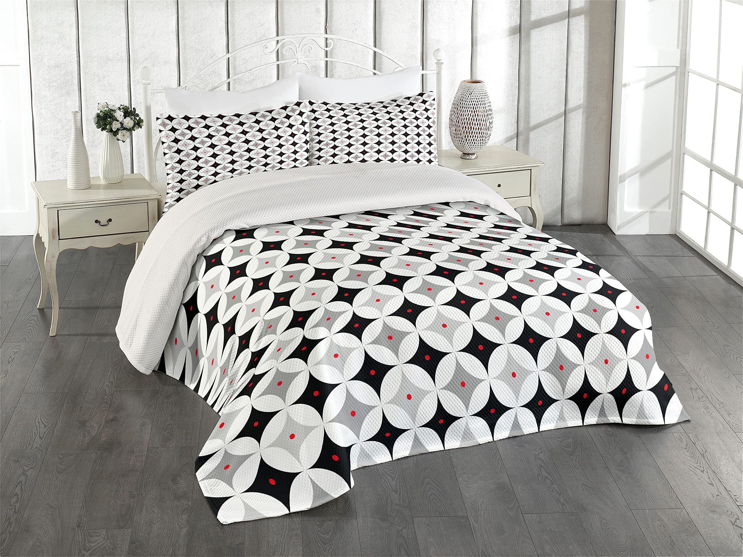 Ambesonne Mid Century Coverlet, Retro Styled Atomic Composition with Vintage Diamond Line Pattern, 3 Piece Decorative Quilted Bedspread Set with 2 Pillow Shams, Queen Size, Pale Grey Black Red