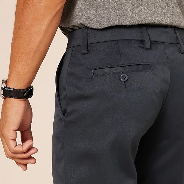 Amazon Essentials Men's Slim-Fit Stretch Golf Trouser - 4