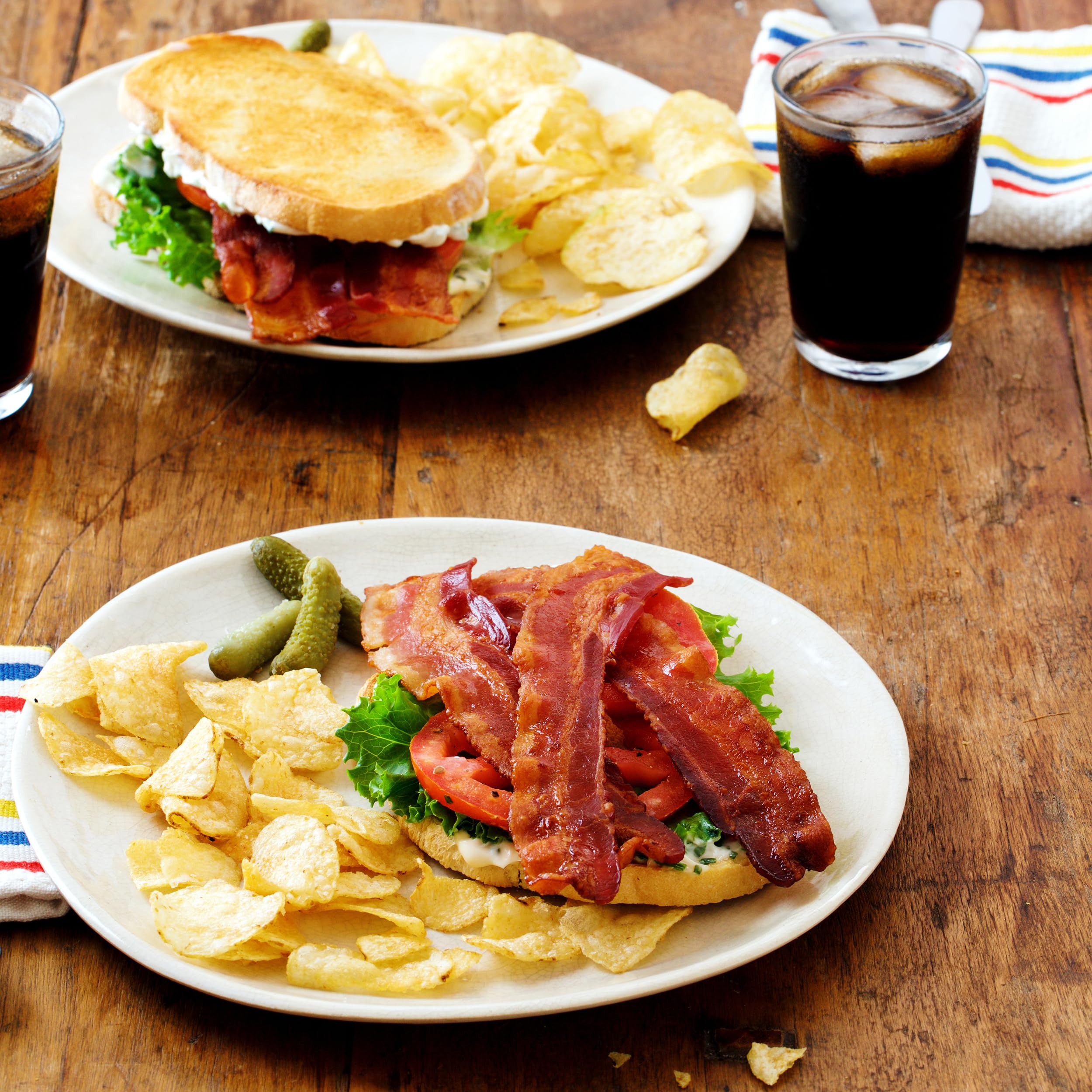 Applegate Farms Organic Hickory Smoked Uncured Sunday Bacon 8 OZ — view 3