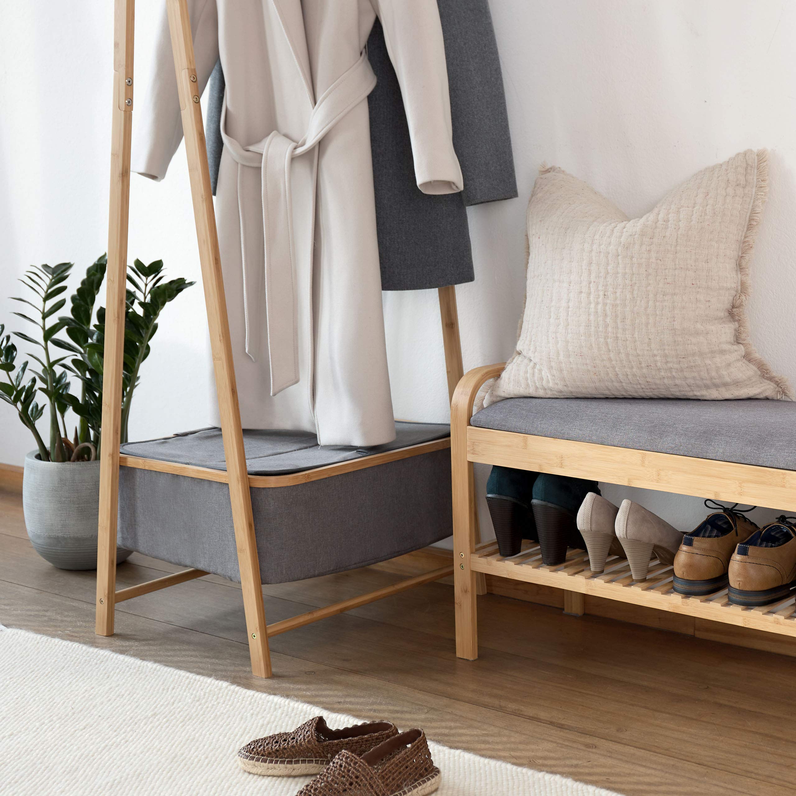 Lumaland Kleiderständer aus Bambus 159 x 60 x 45 cm Beige