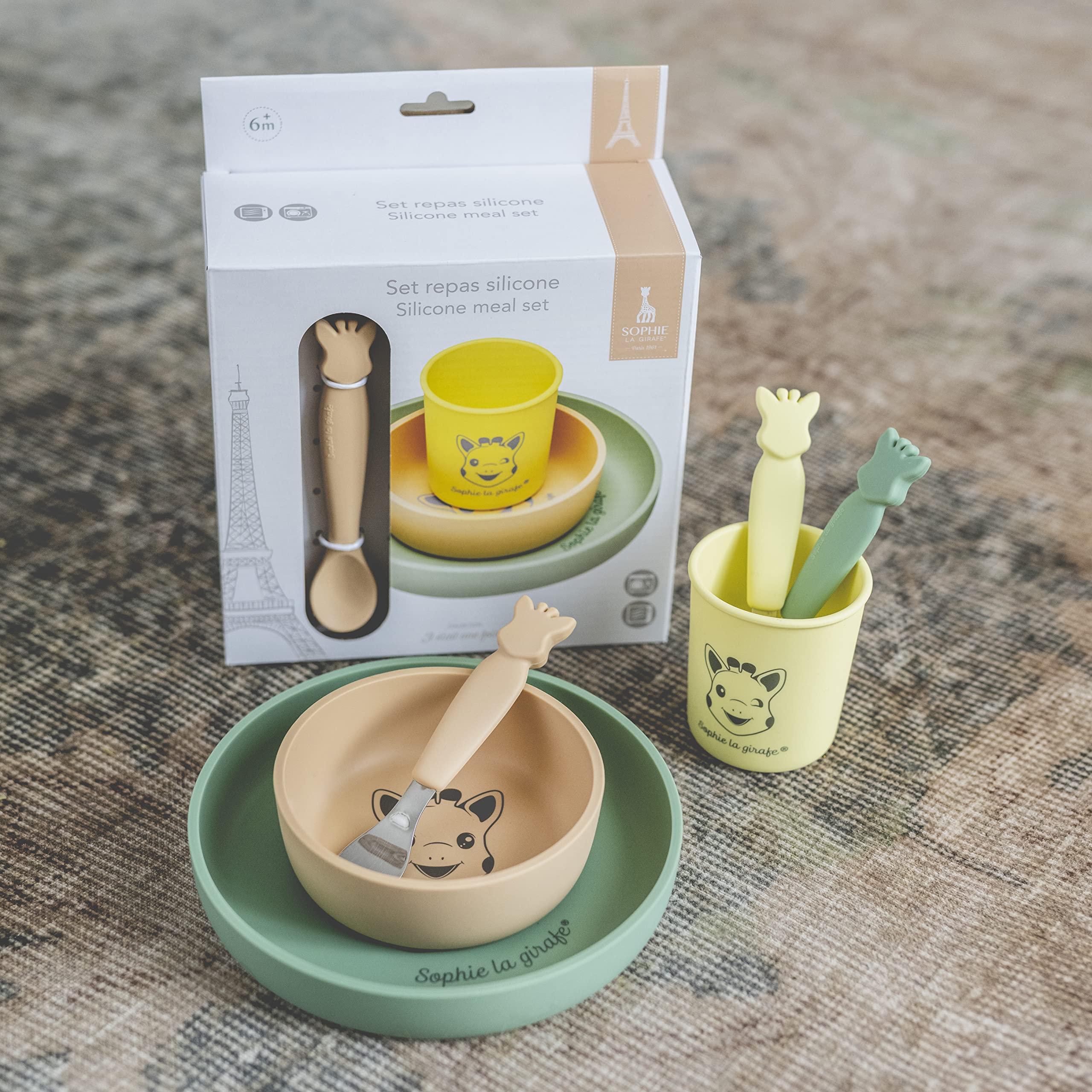 Sophie la Girafe Set de Repas en Silicone - Assiette, Bol, Verre et Cuillère Passe au Lave Vaisselle et Micro-ondes