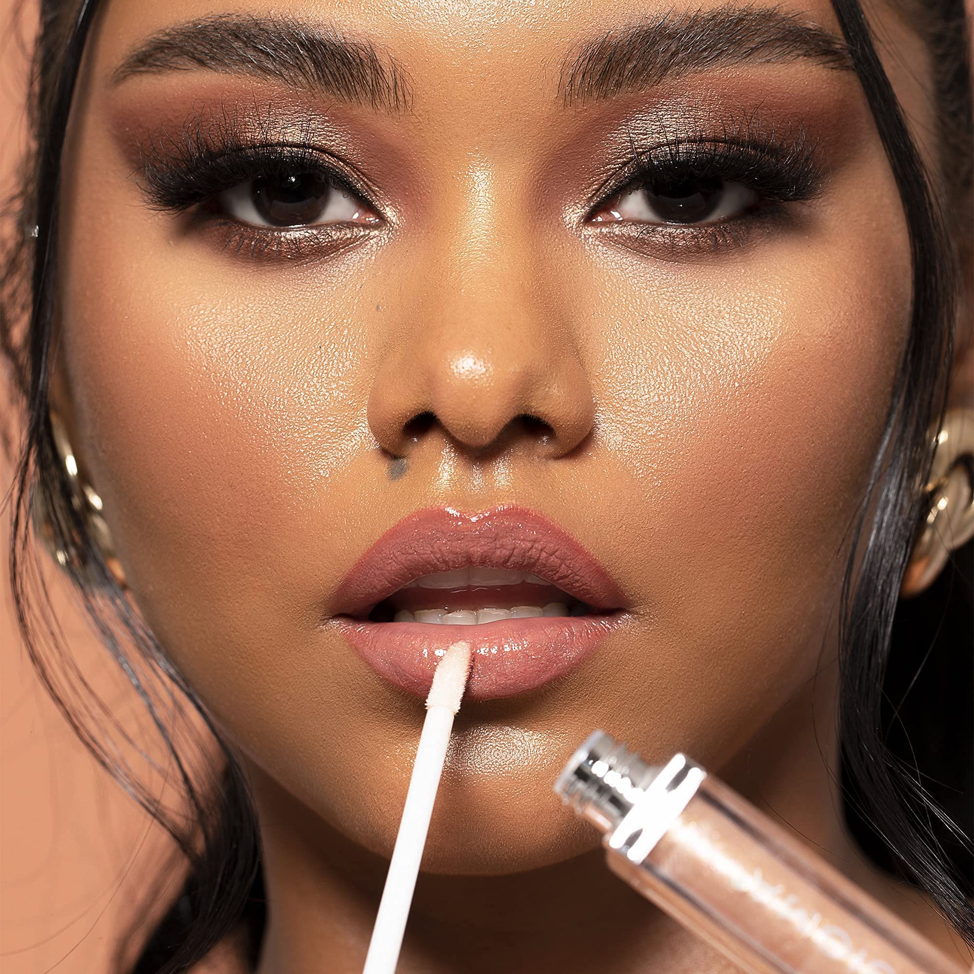 Sigma Beauty Lip Gloss, Brilliance - Luscious Lips - Hydrating, Non-Sticky, High-Shine Lip Gloss - Hydrating, Cruelty Free, Vegan - Image 4
