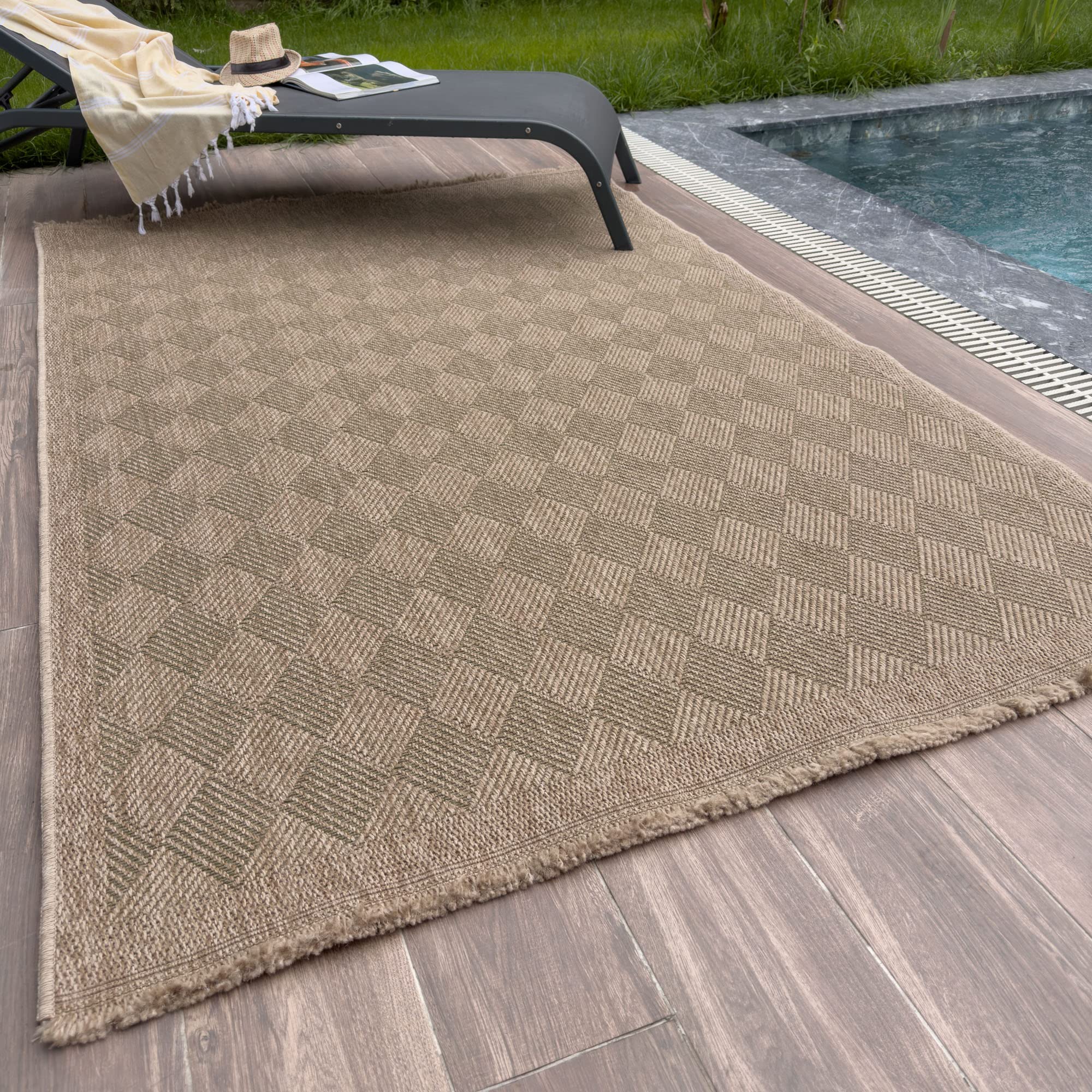 THE RUGS Nature Collection Outdoor Rug – Indoor/Outdoor Tona Border Area Rug for Patio, Deck, Garden, Kitchen, Bathroom or Living Room (Diamond-Green, 140 x 200 cm) — image 1