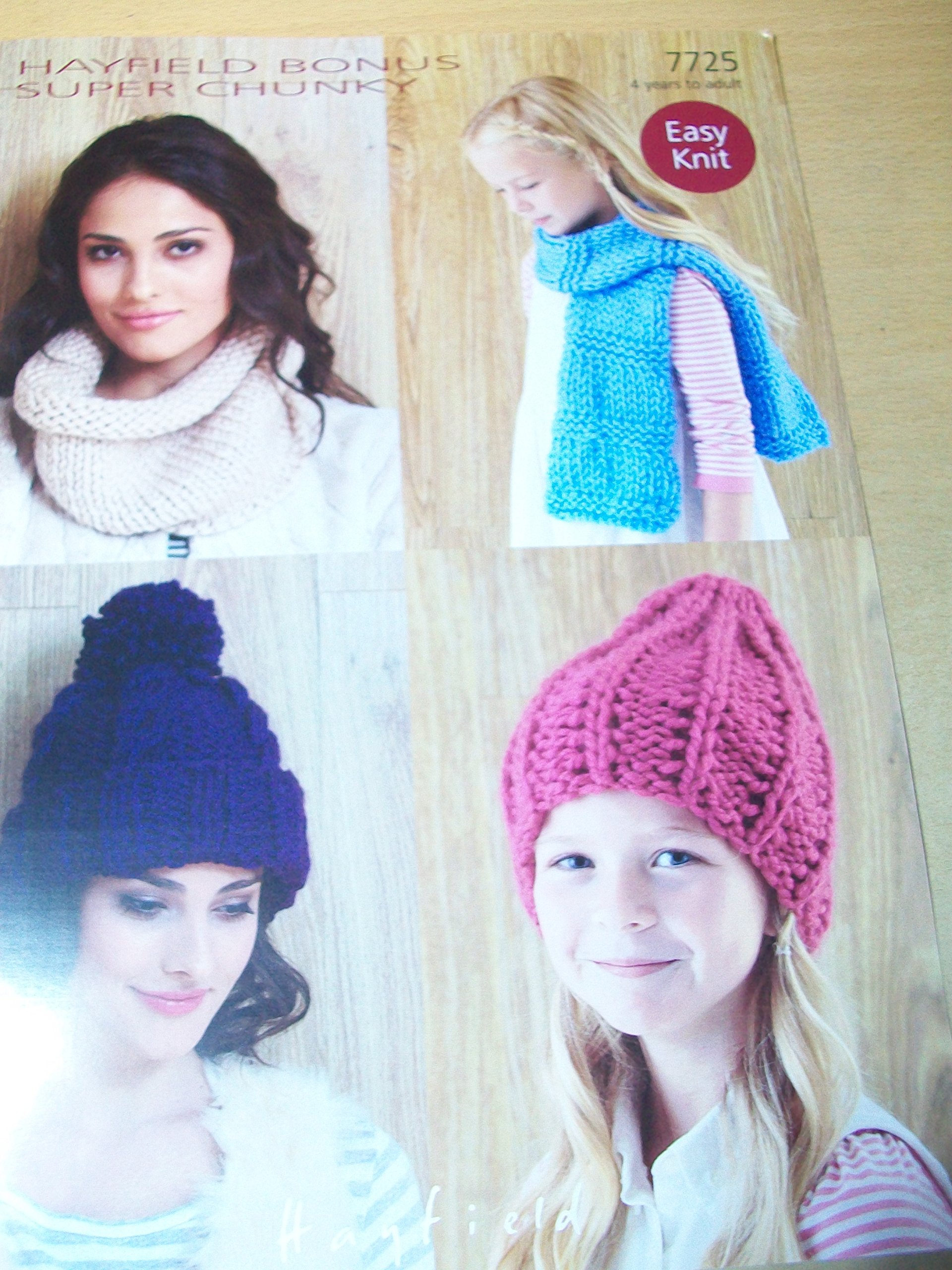 Sirdar , Hayfield Bonus Super Chunky Knitting Pattern 7725, Hat, Snood & Scarf Size 4 Years To Adult.