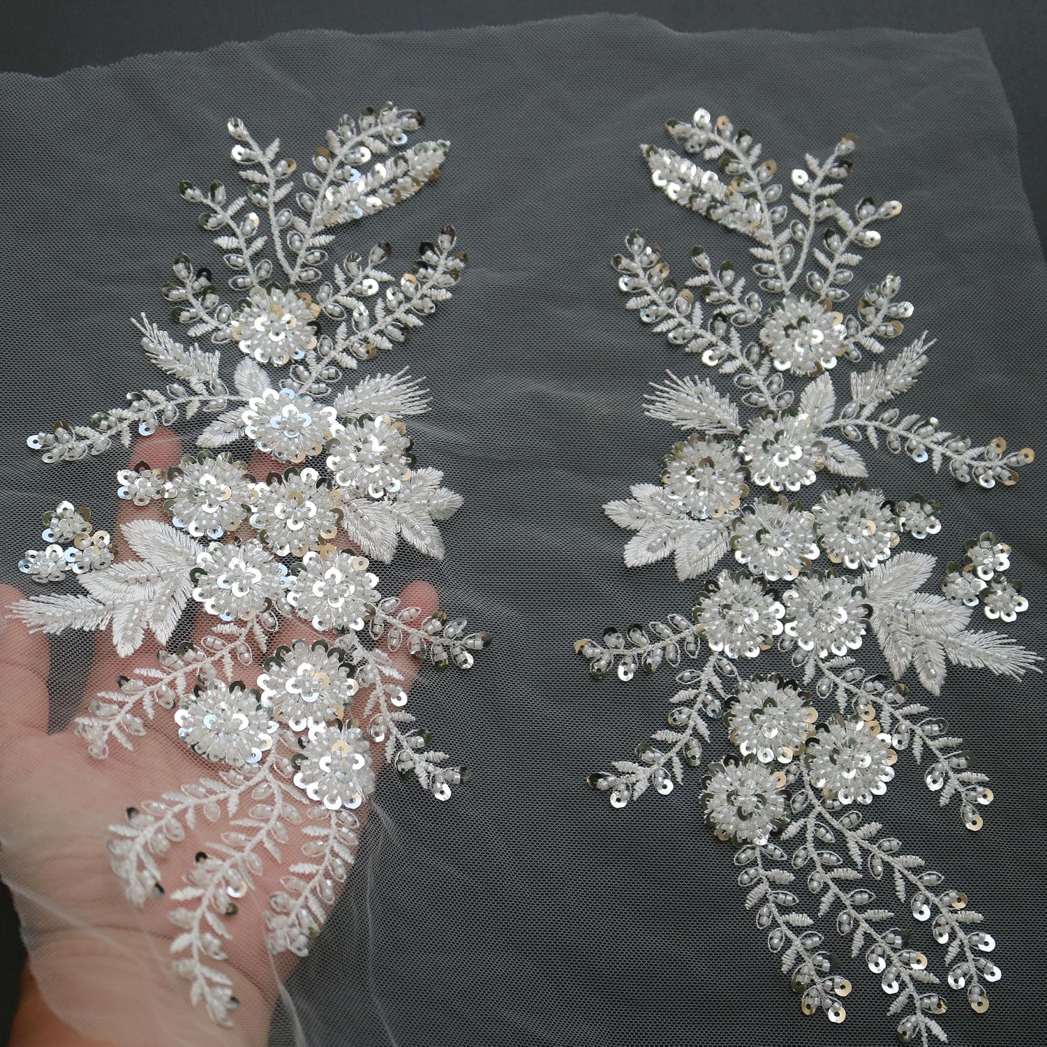 2pc/Pair Luxury Beaded Sequin Flower Embroidery lace Appliques for Wedding Dresses Rhinestone Applique Patches Embroidery lace parches ropa (Coffee Golden)