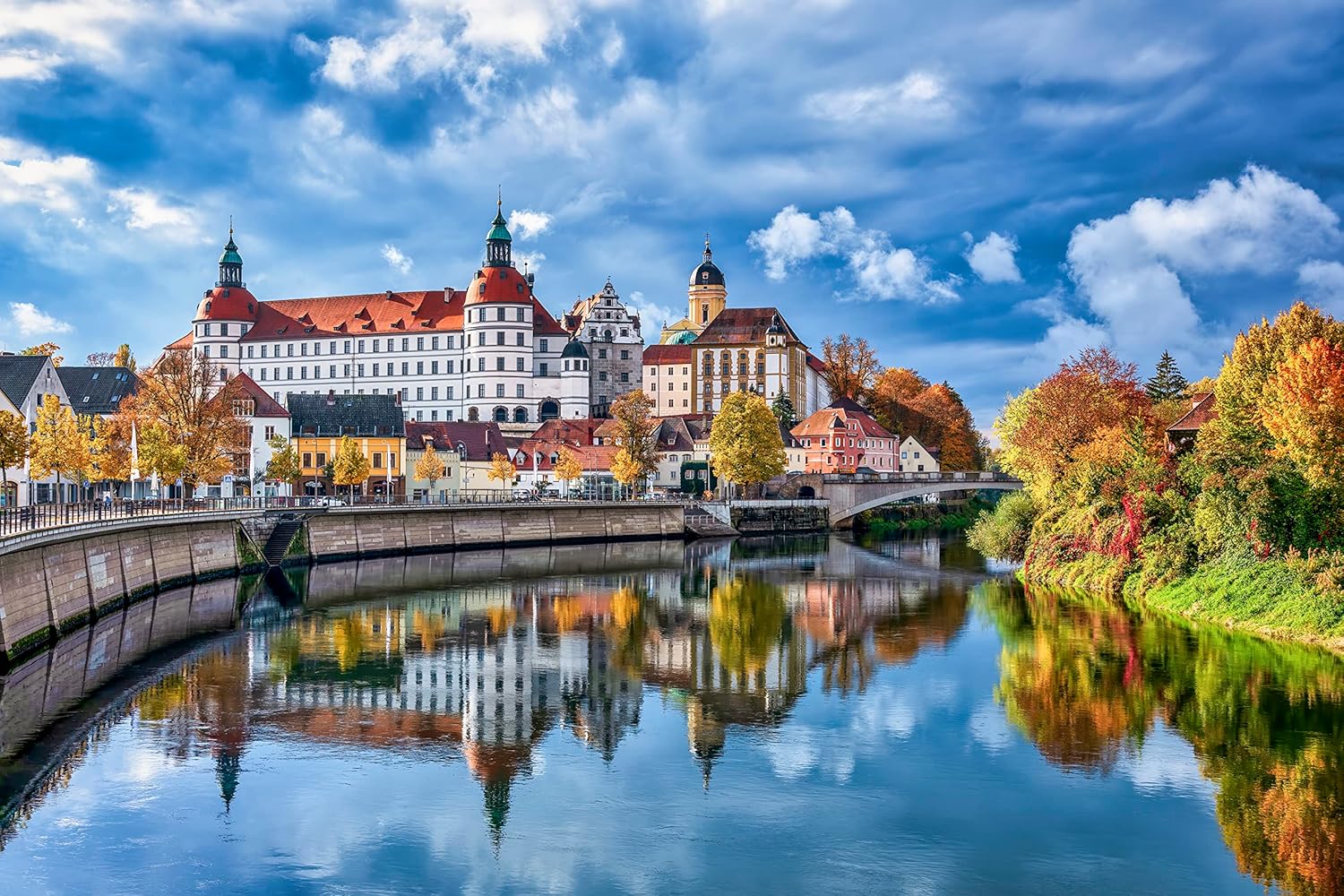 Neuburg Castle Palace, Germany - 500 Piece Jigsaw Puzzle for Adults - 20.4 in. x 14.9 in. | 52 x 38 cm