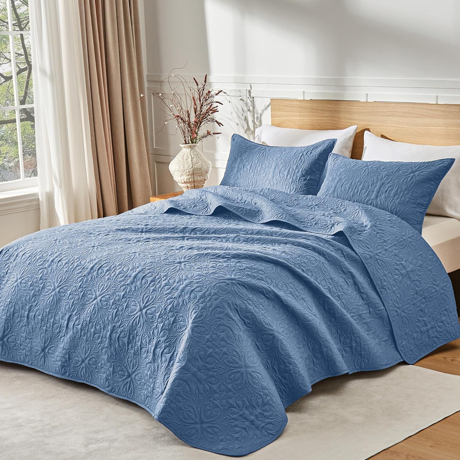 akkialla Full Queen Quilt Bedding Set for All Seasons,Lightweight Bluish Grey Bedspreads Queen Size,Modern Style Microfiber Soft Floral Pattern Coverlet Set(1 Quilt,2 Pillow Shams)