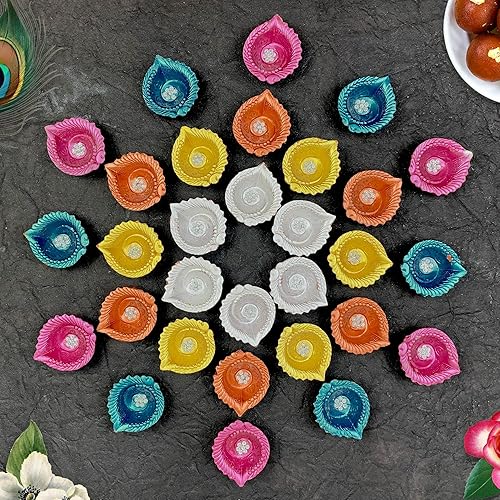 Paquete de 30 Diwali Diya – Earther Clay Diya colorido hecho a mano – Diyas Diwali Artículos de regalo para familiares amigos corporativos – Diya