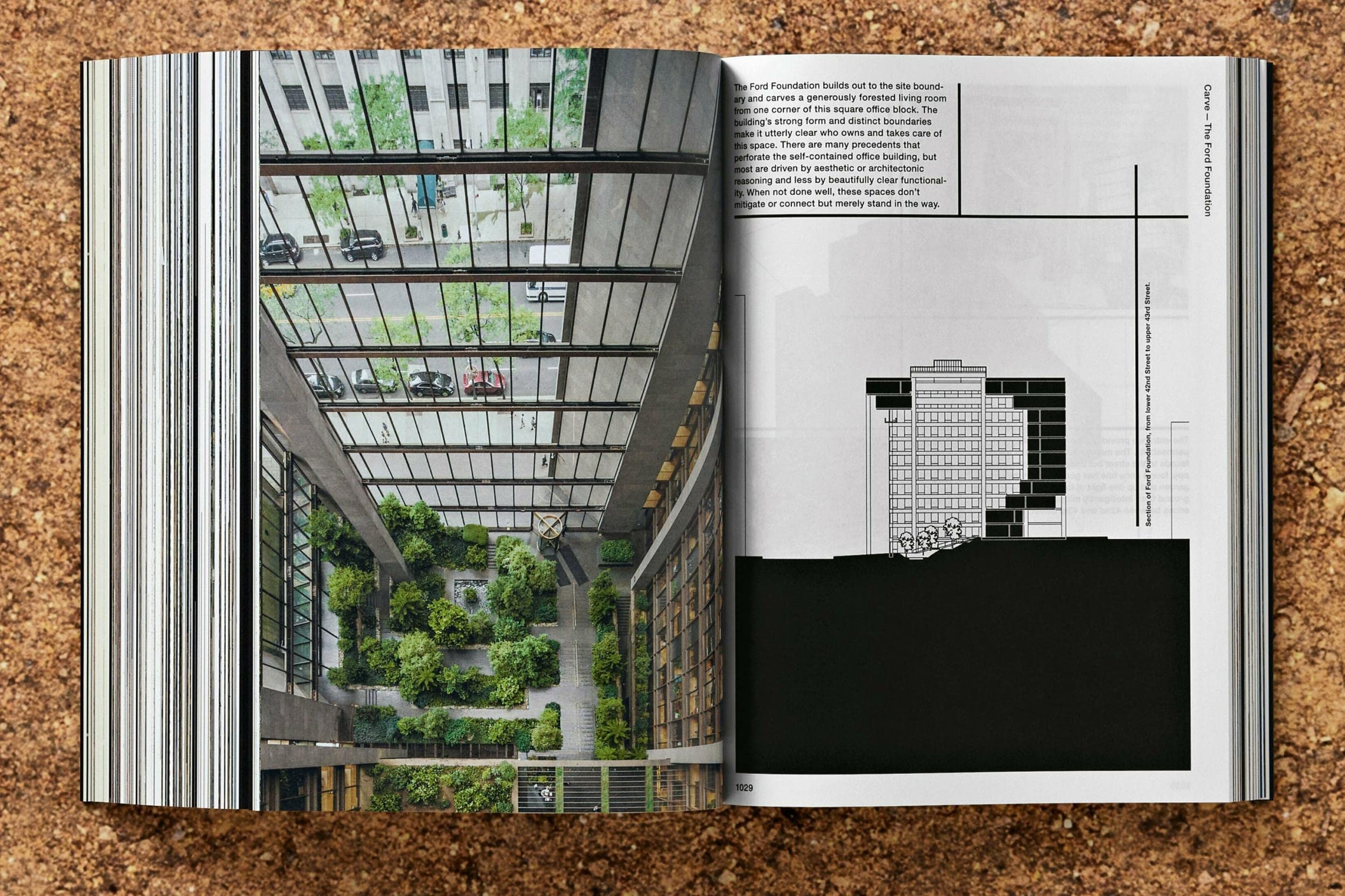 Bjarne Mastenbroek. Dig it! Building Bound to the Ground (Varia)