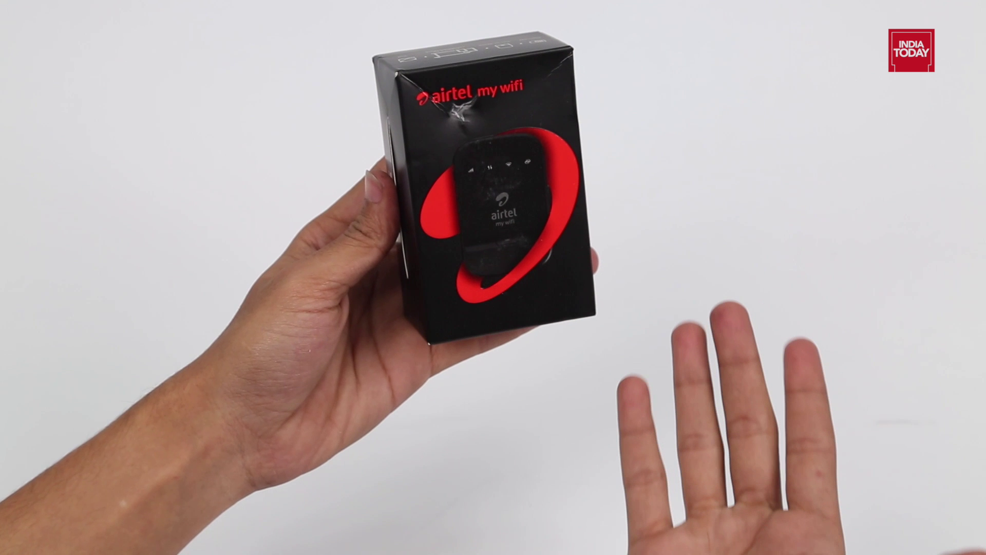 Airtel AMF311WW Data Card, 4g Hotspot with 2300 mah Battery