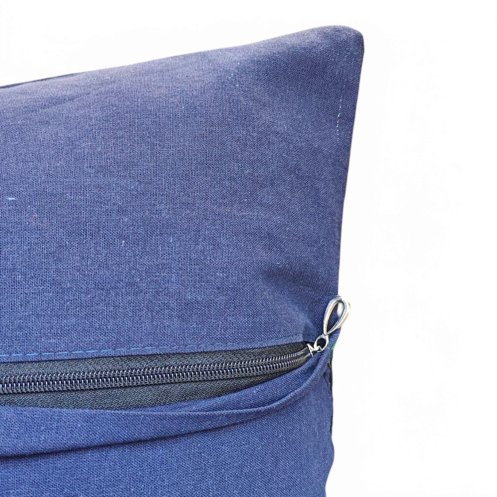 Cuscino Decorativo Suzani Jaipur: Ricamo Indiano Con Pompon Per Divano E Letto