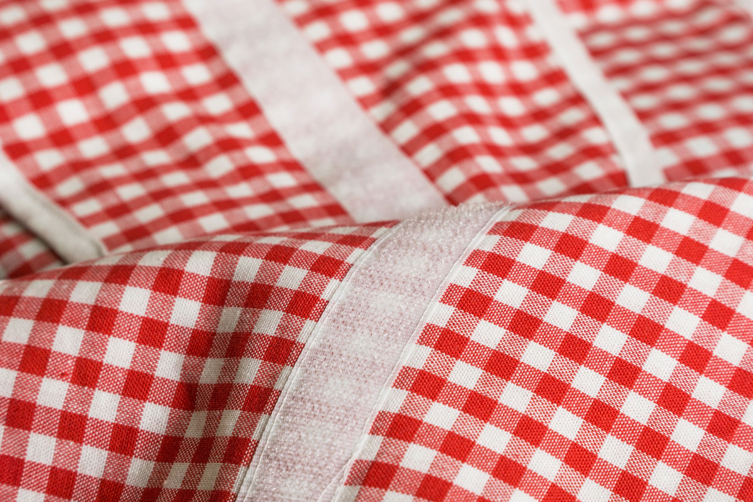 Cuscino termico con cintura, semi di lino (Lunghezza totale: 135cm, rosso-bianco, Cotone Bio) Cuscino riscaldabile per forno, microonde e frigorifero. Caldo e freddo