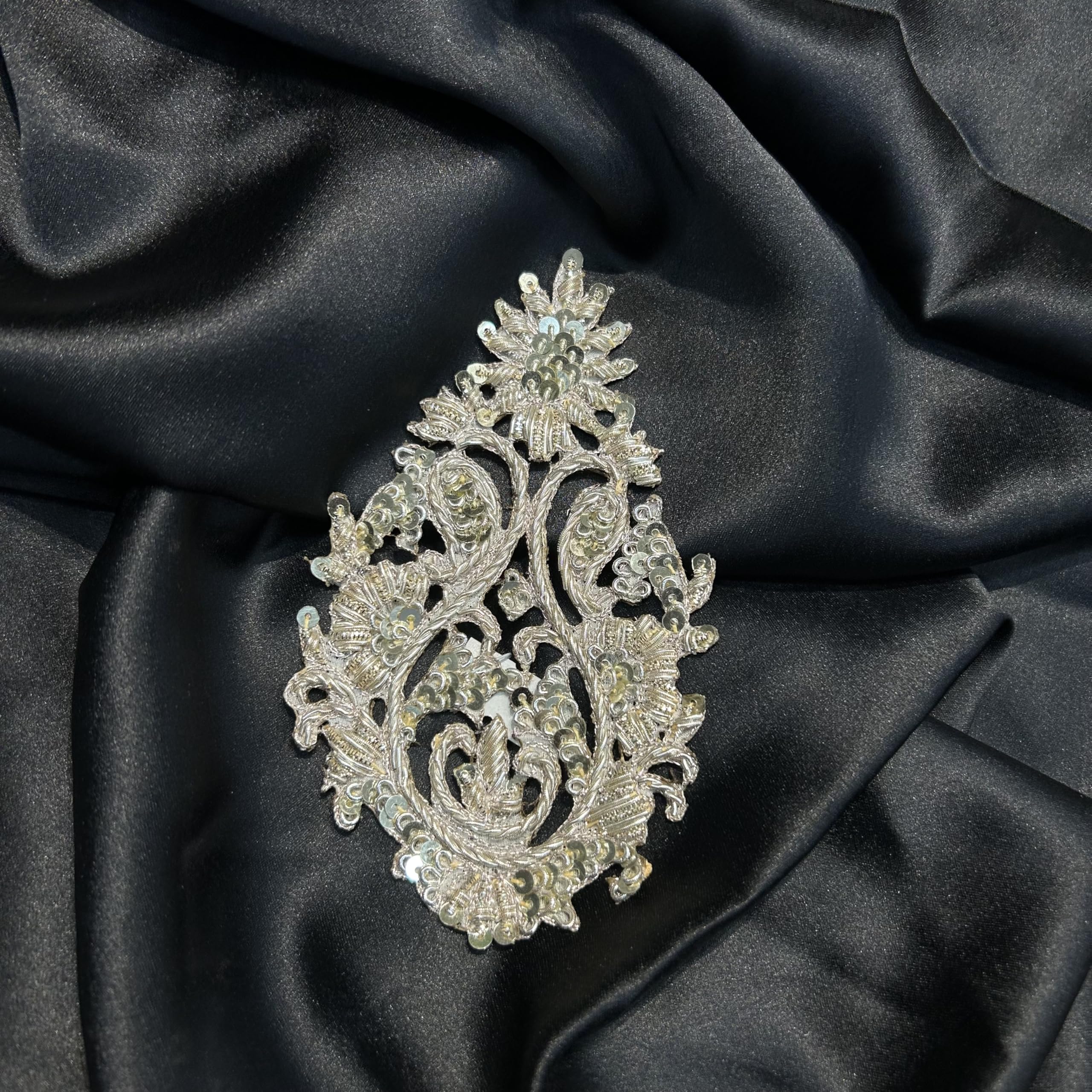 Mohan Shoppe Handwork with Sequins Work Patch/Applique for Dresses Shirts Suits etc. Pack of 1 Piece (Water Gold)