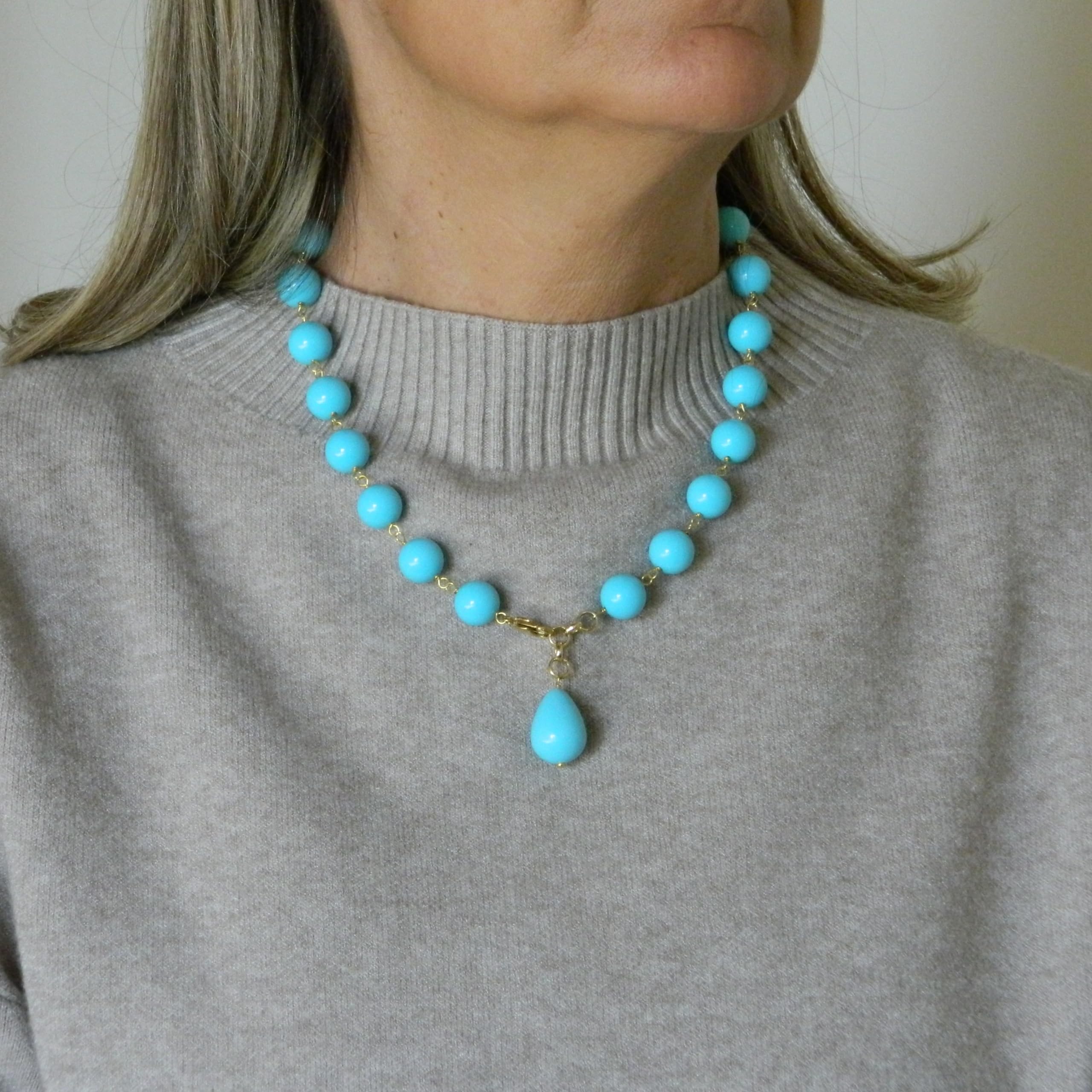 DodiGioielli Collana Girocollo Donna Handmade con Palline da 12 mm e Goccia in Pasta di Turchese – Alluminio Dorato – Made in Italy – Anallergica e Elegante